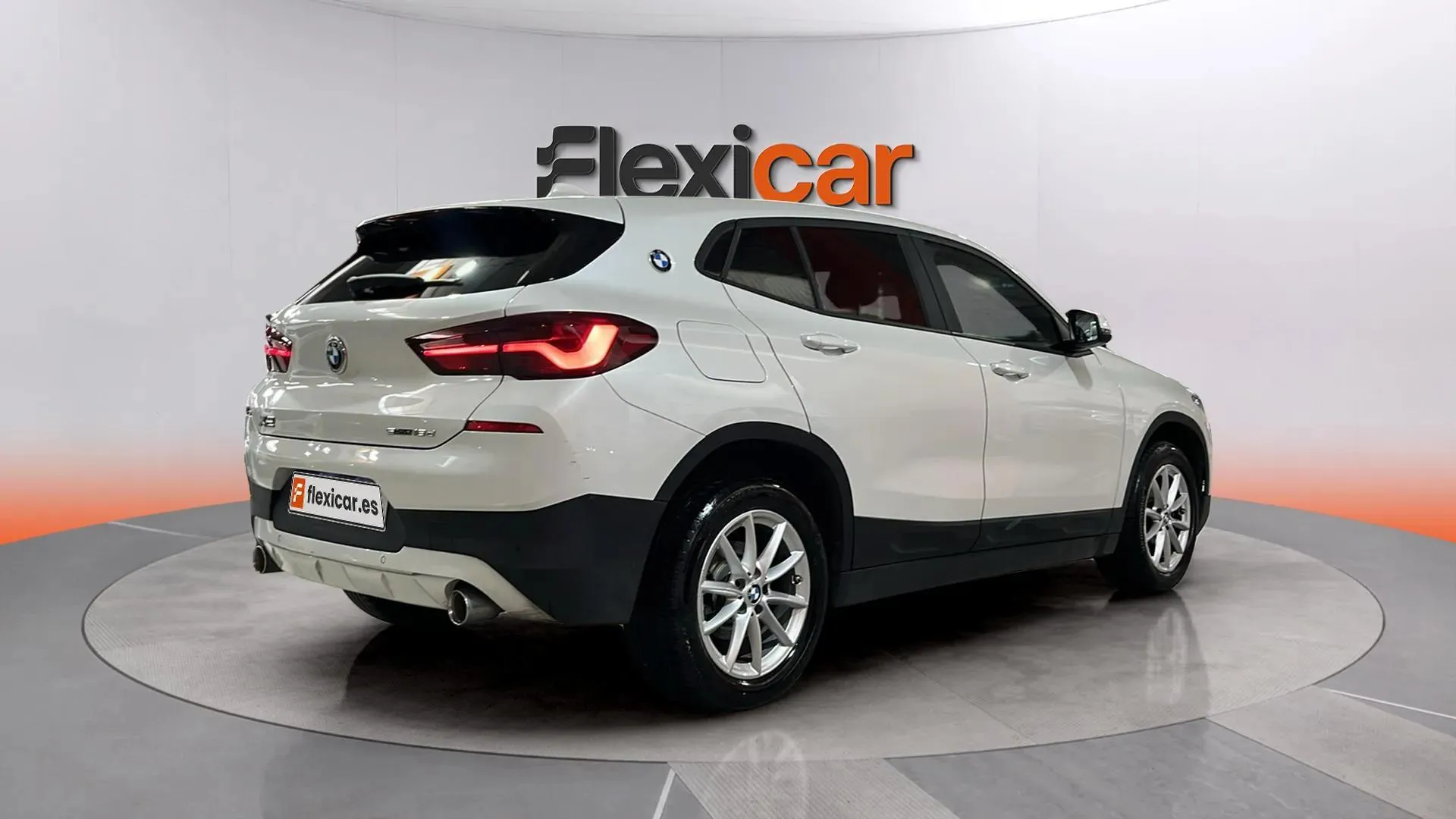 BMW X2 sDrive18d - foto 7