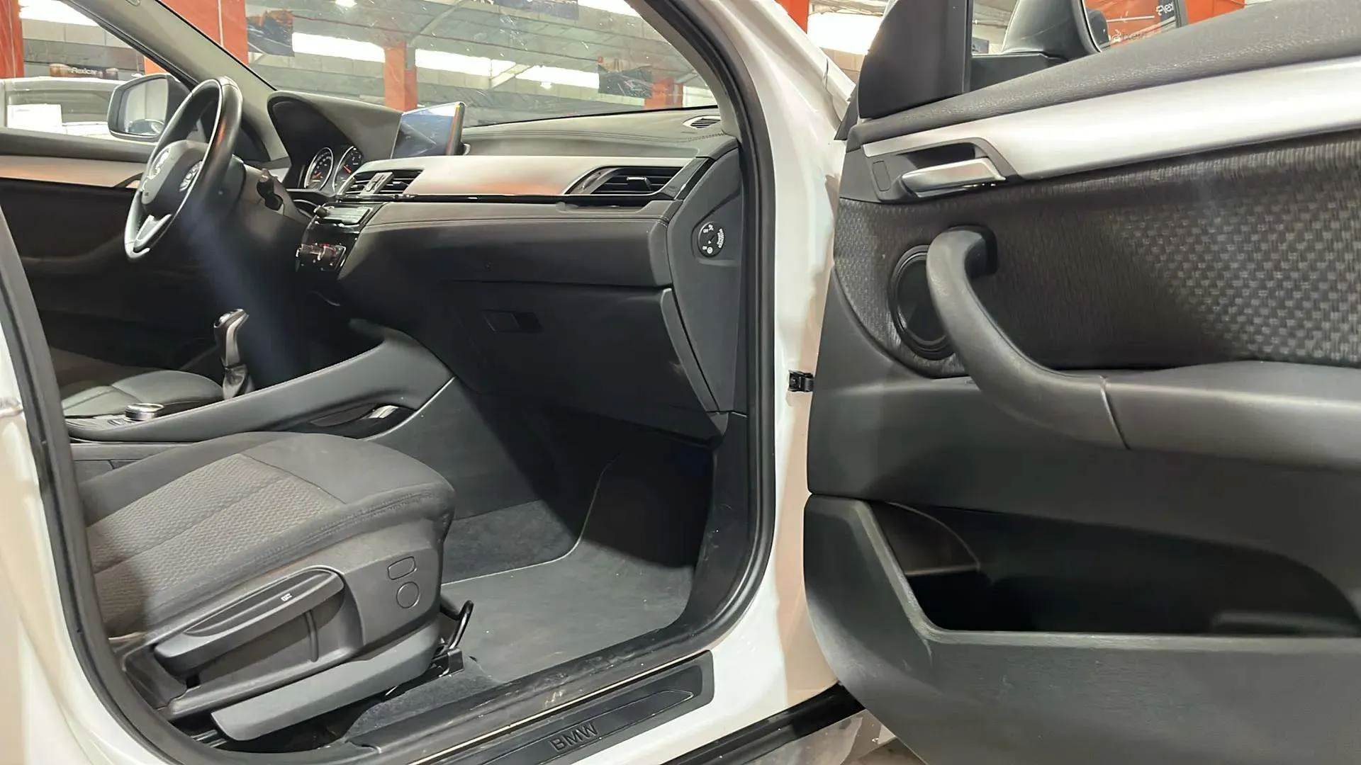 BMW X2 sDrive18d - foto 13