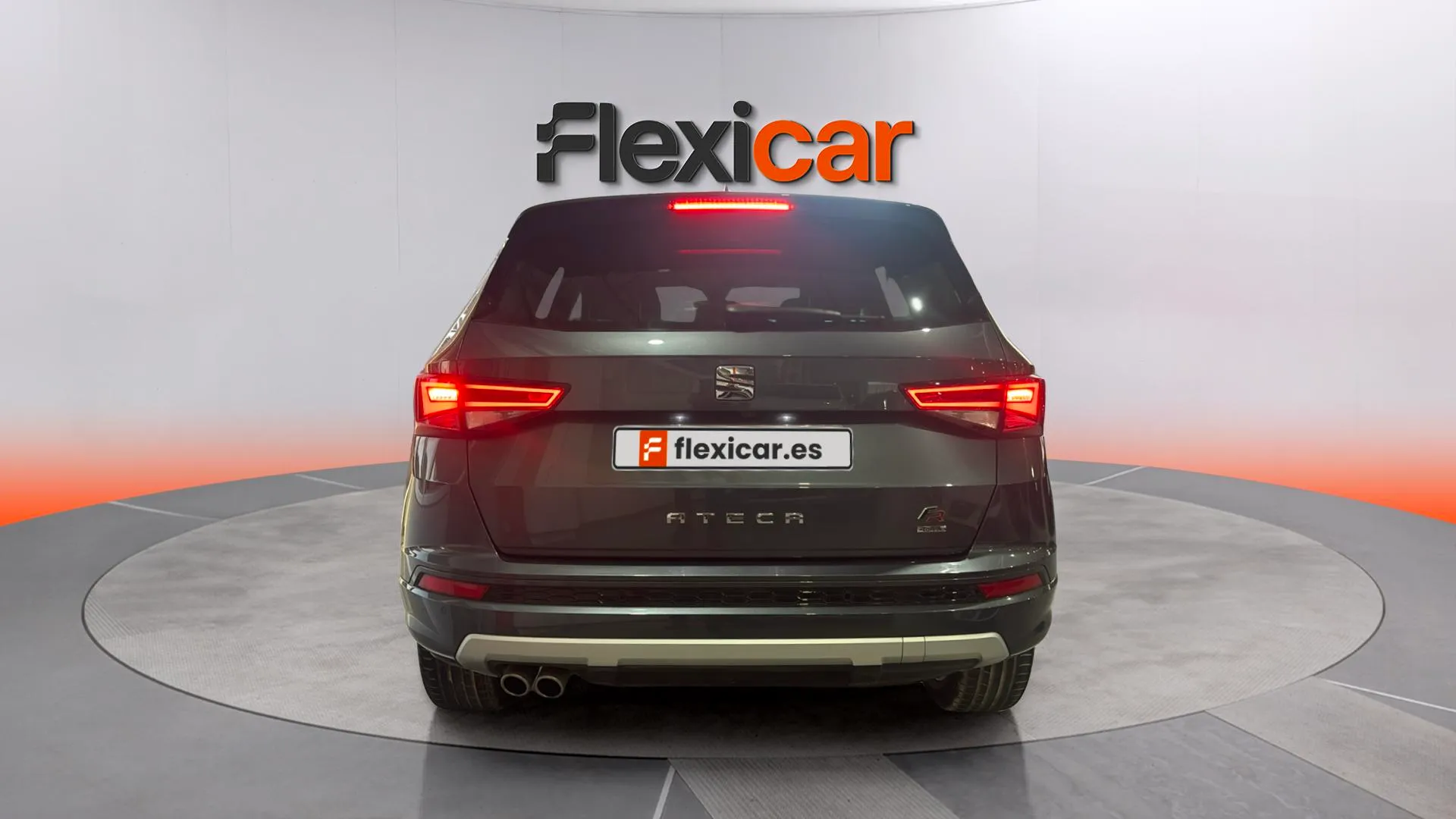 SEAT Ateca 2.0 TSI DSG-7 4D FR - foto 6