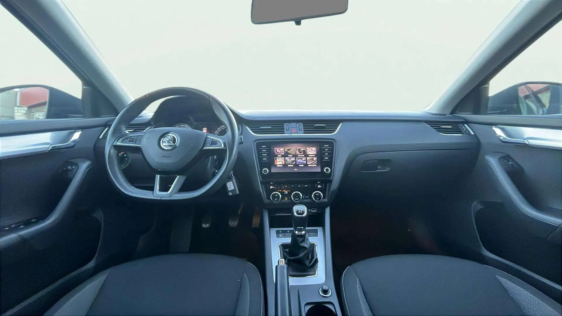 Škoda Octavia 1.6 TDI Style - foto 9