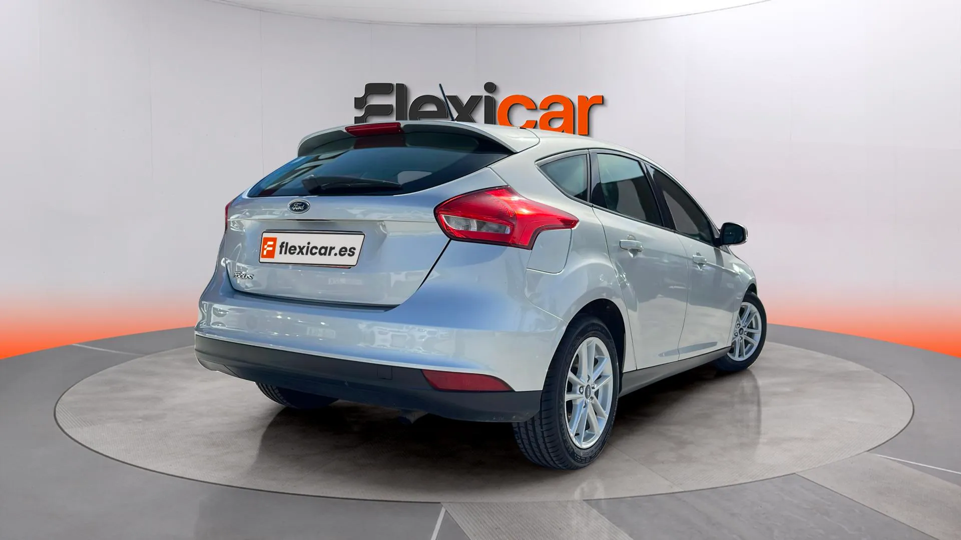 Ford Focus 1.0 EcoBoost ST-Line - foto 8