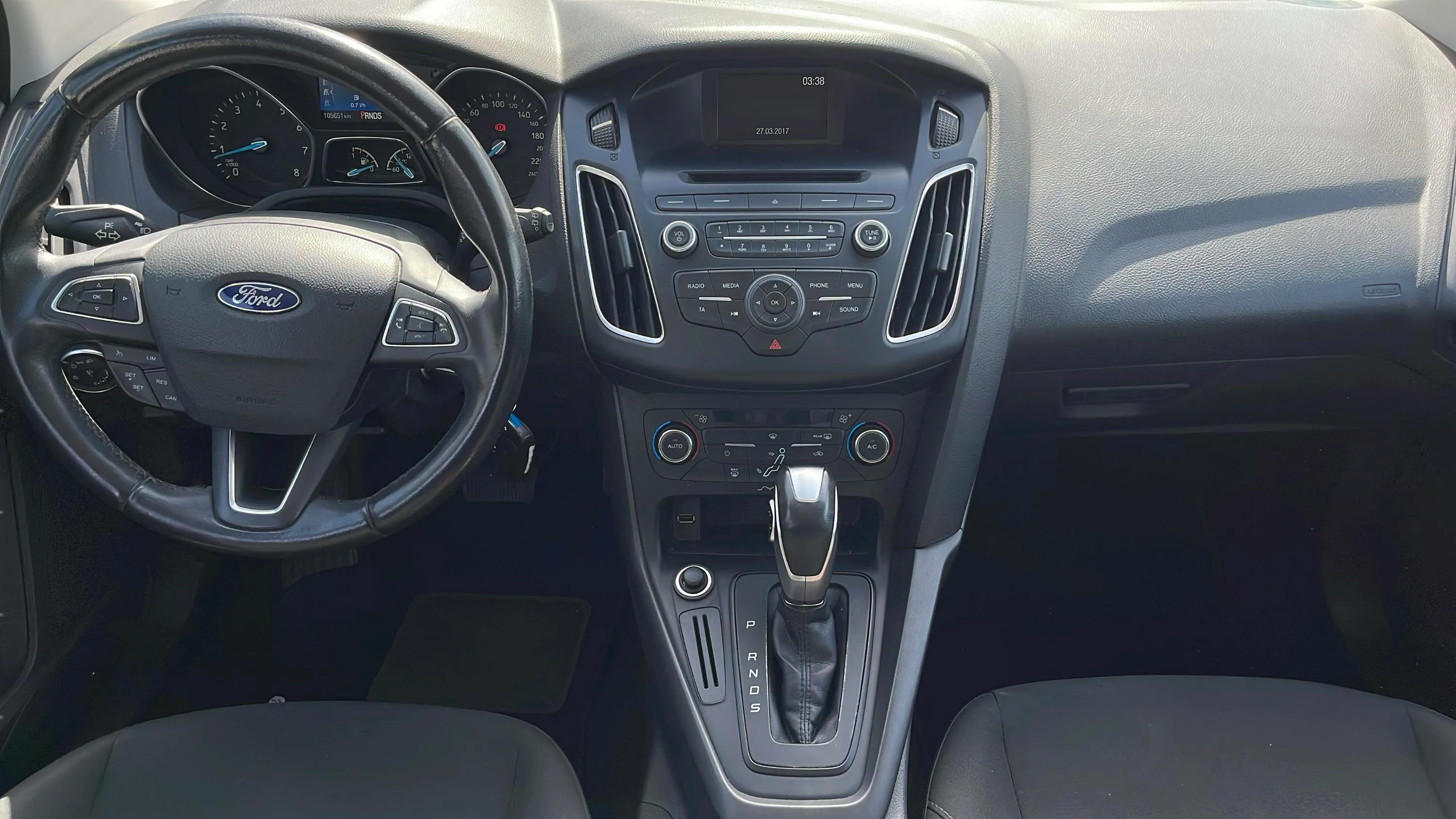 Ford Focus 1.0 EcoBoost ST-Line - foto 9