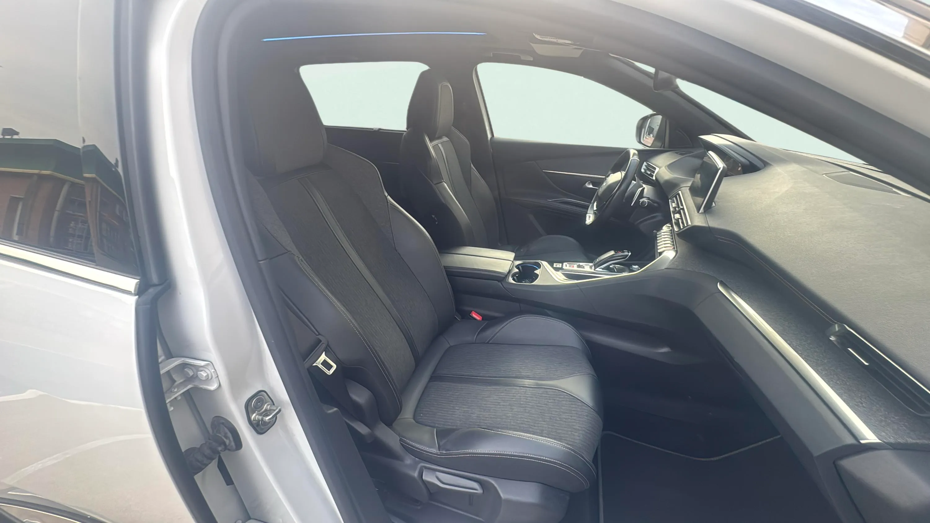 Peugeot 5008 Active 1.2L PureTech (130) EAT8 - foto 10