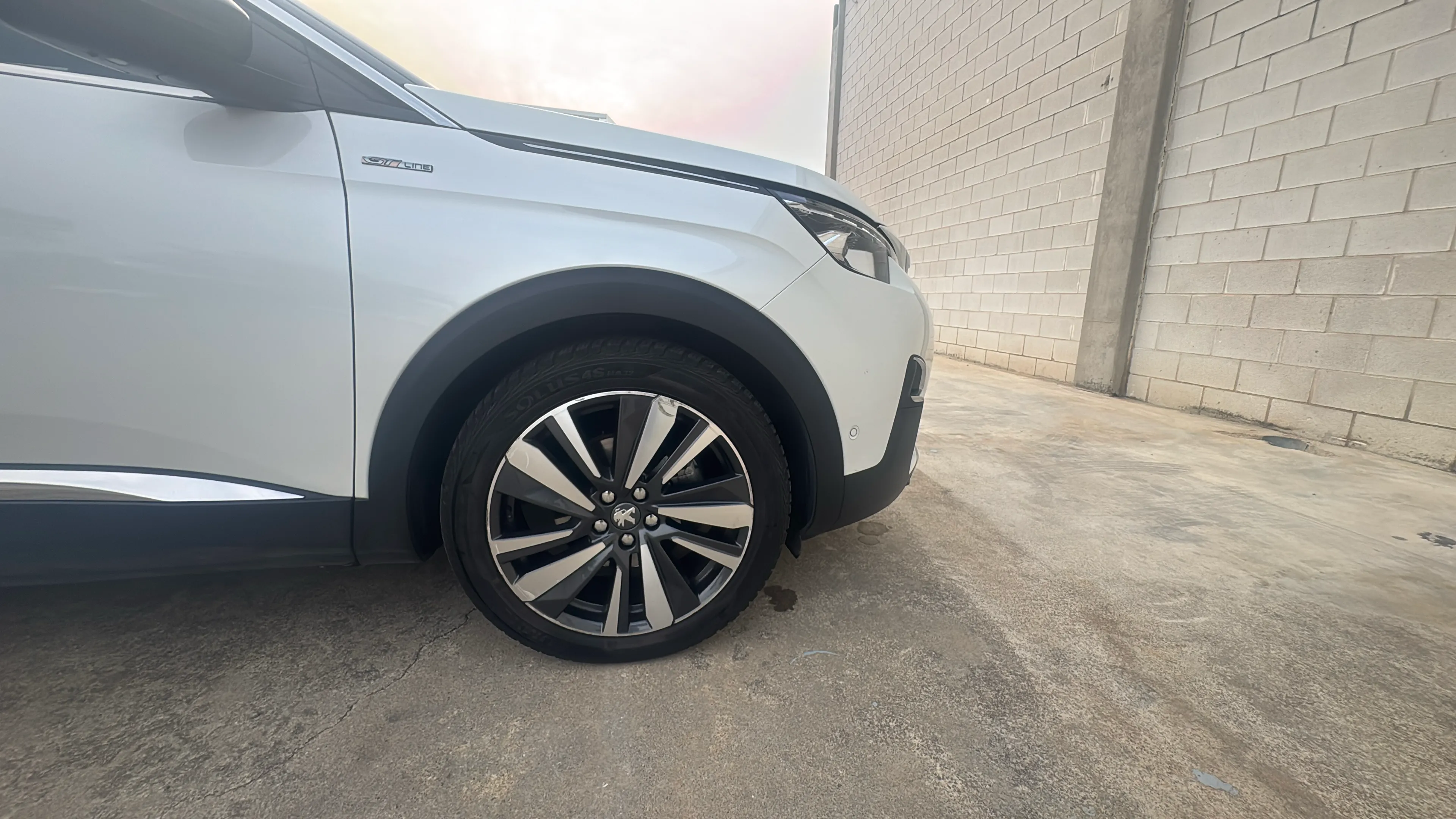 Peugeot 5008 Active 1.2L PureTech (130) EAT8 - foto 6