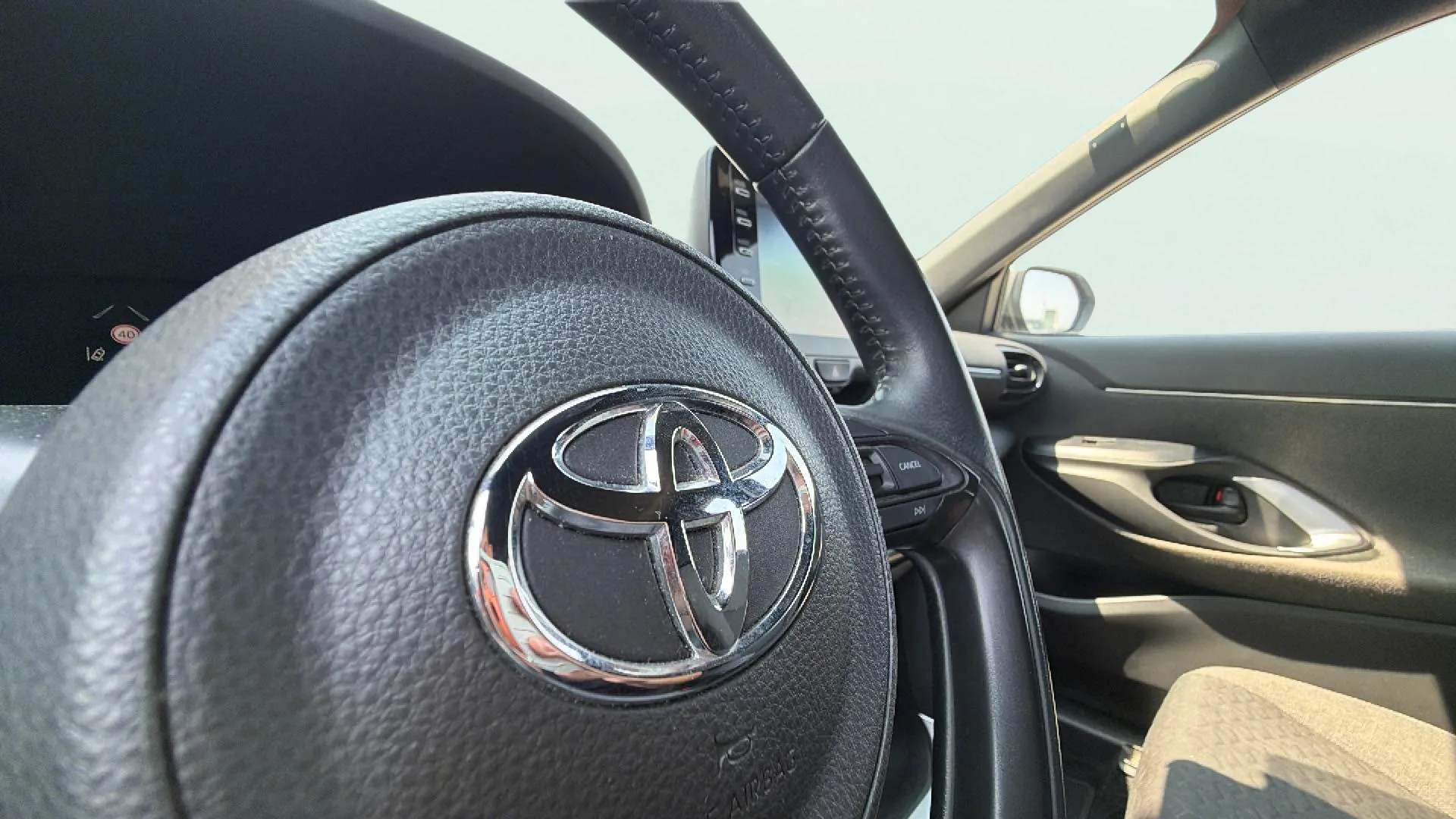 Toyota Yaris Cross 1.5 120H Active Tech - foto 14