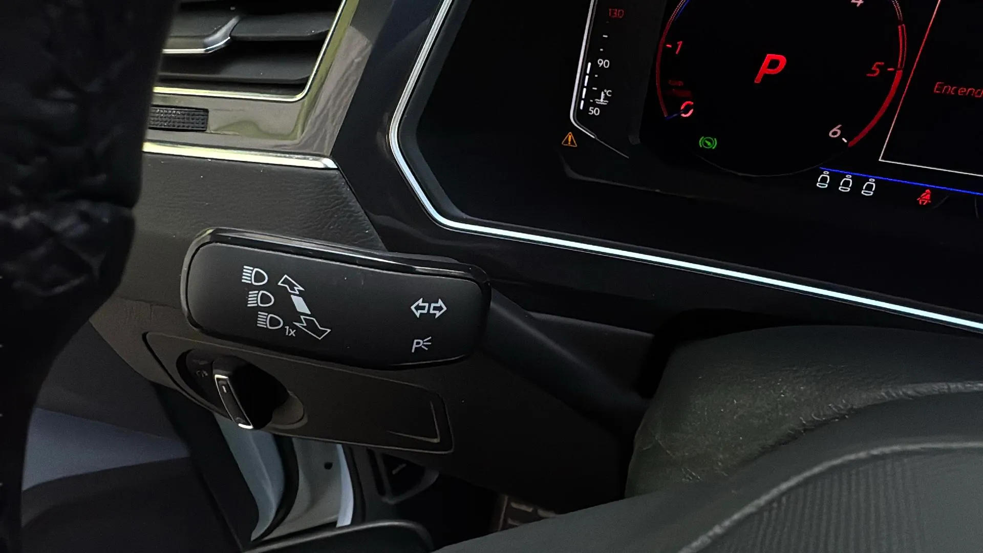Volkswagen Tiguan R-Line 2.0 TDI DSG - foto 20