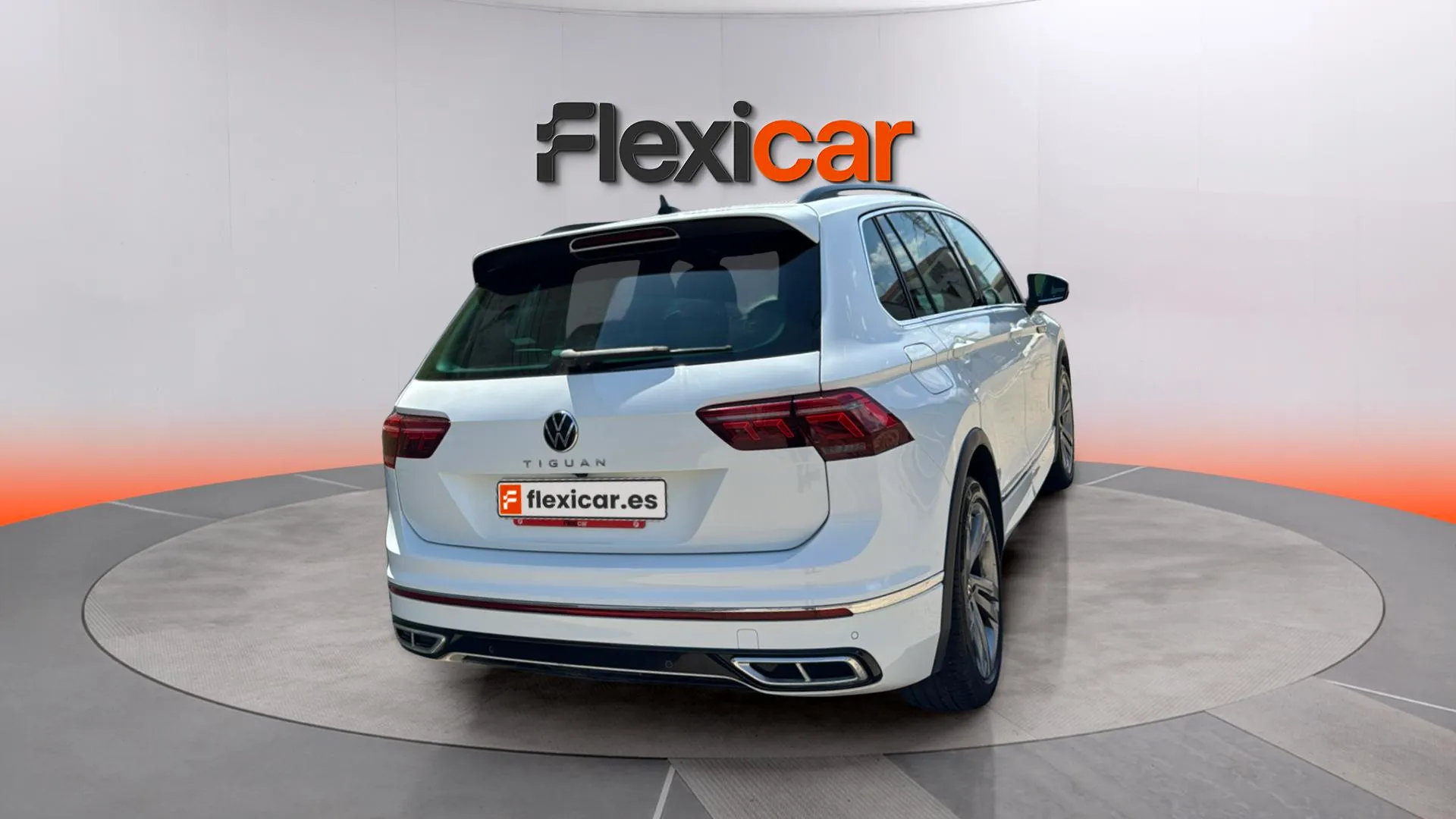 Volkswagen Tiguan R-Line 2.0 TDI DSG - foto 4