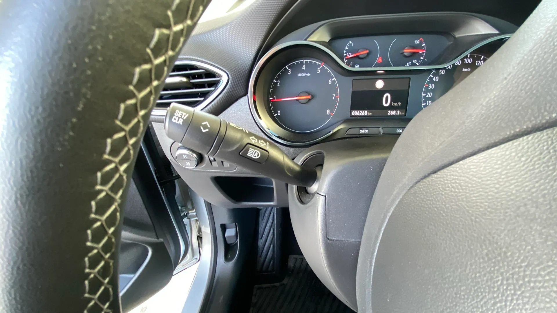 Opel Crossland 1.2 Elegance - foto 13