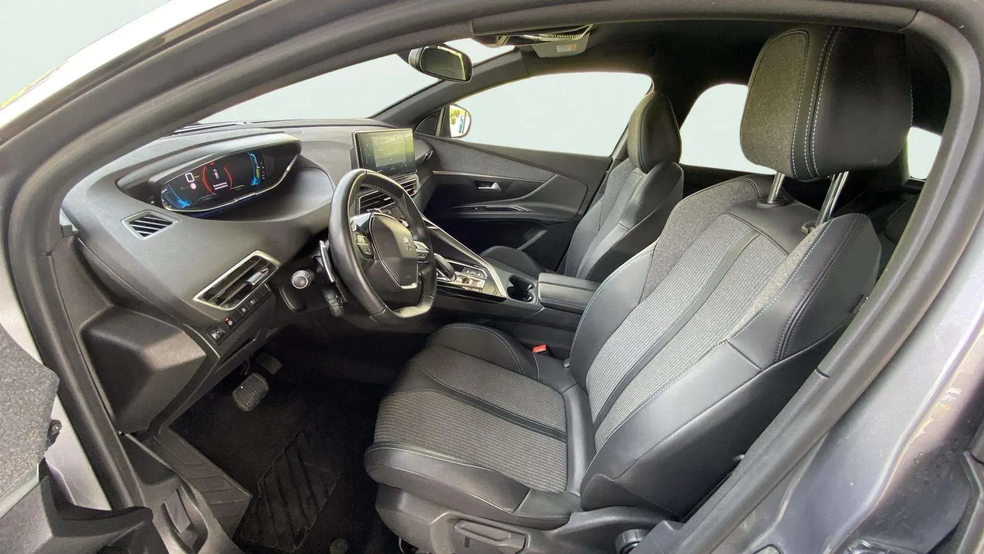Peugeot 3008 225 e-EAT8 Allure Pack - foto 27