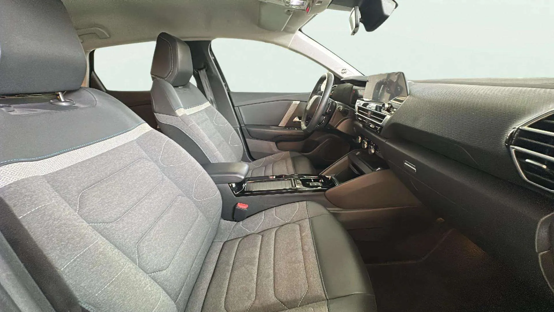 Citroën C4 BlueHDi 130 EAT8 Feel Pack - foto 18
