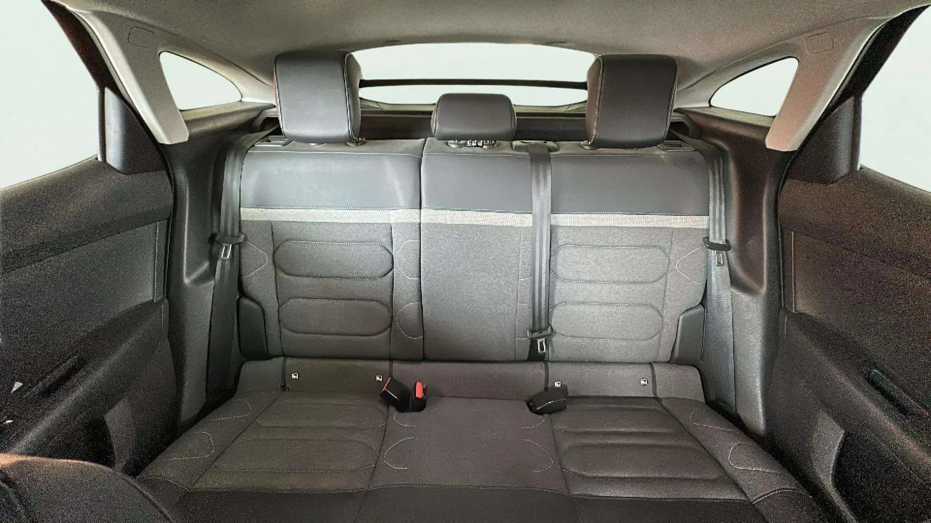 Citroën C4 BlueHDi 130 EAT8 Feel Pack - foto 20