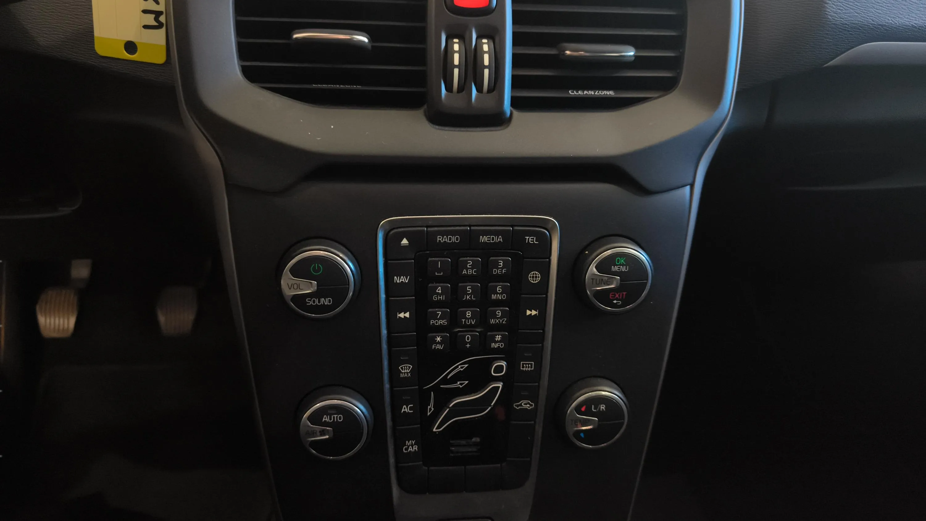 Volvo V40 2.0 D3 Inscription - foto 12