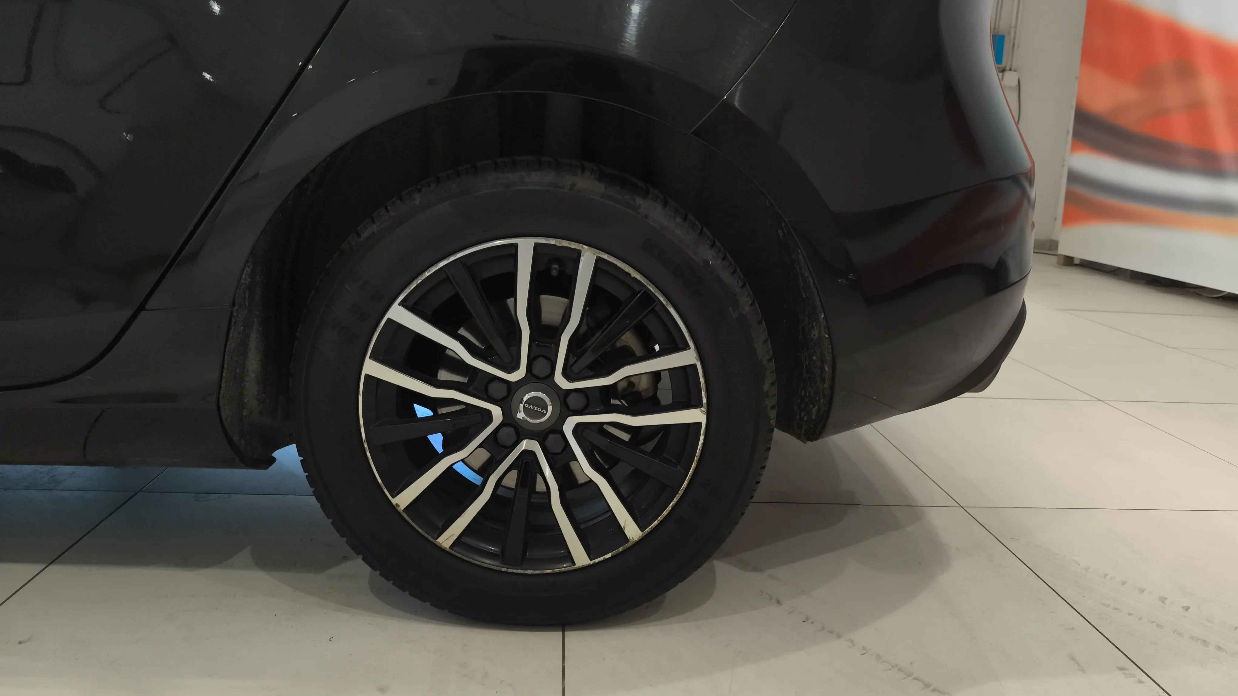 Volvo V40 2.0 D3 Inscription - foto 14