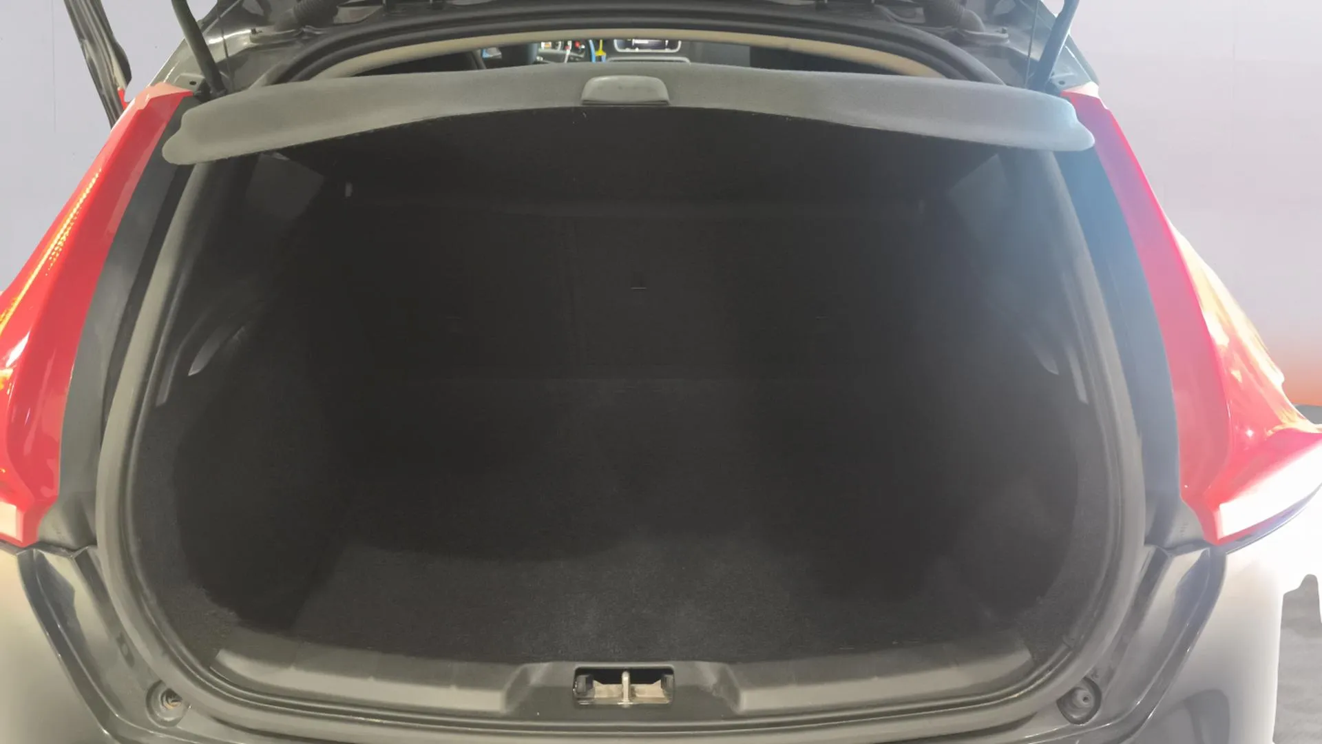 Volvo V40 2.0 D3 Inscription - foto 6