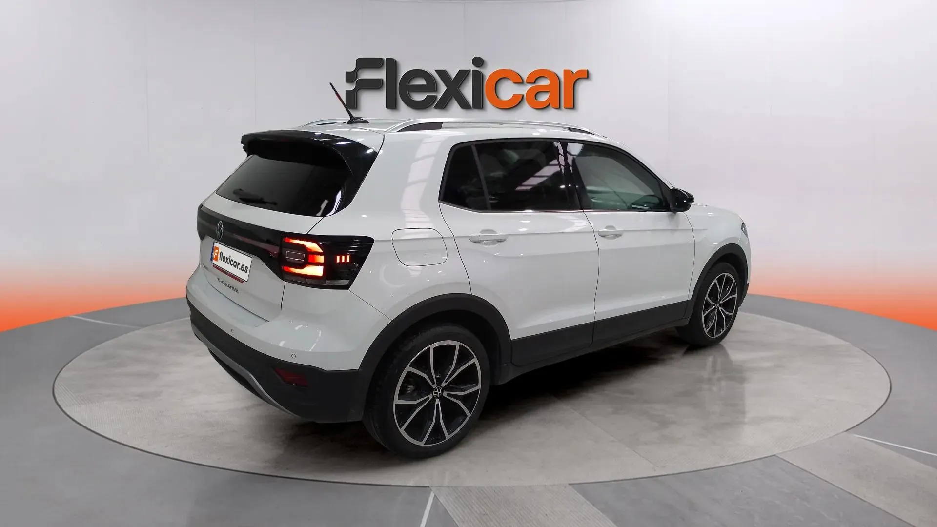 Volkswagen T-Cross "Más" 1.0 TSI - foto 4