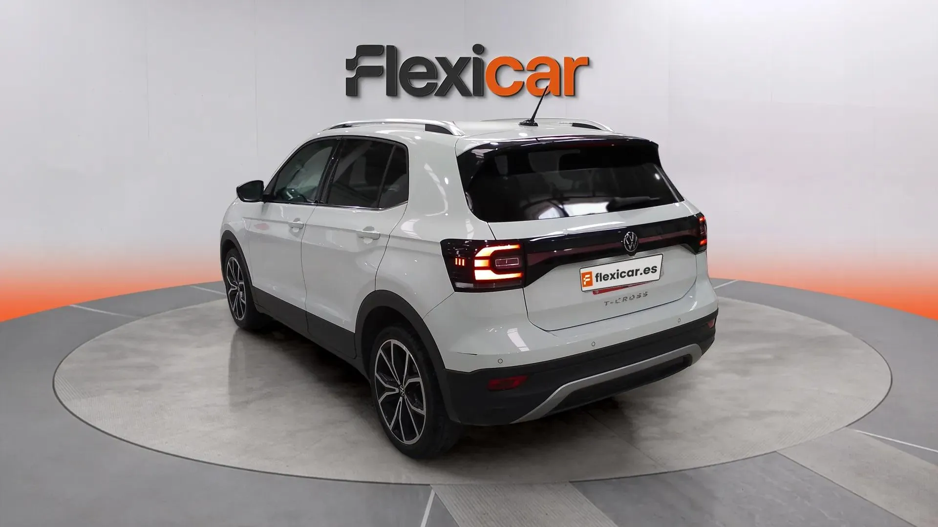 Volkswagen T-Cross "Más" 1.0 TSI - foto 7