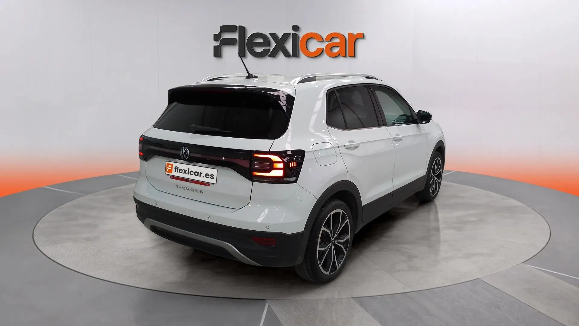 Volkswagen T-Cross "Más" 1.0 TSI - foto 5