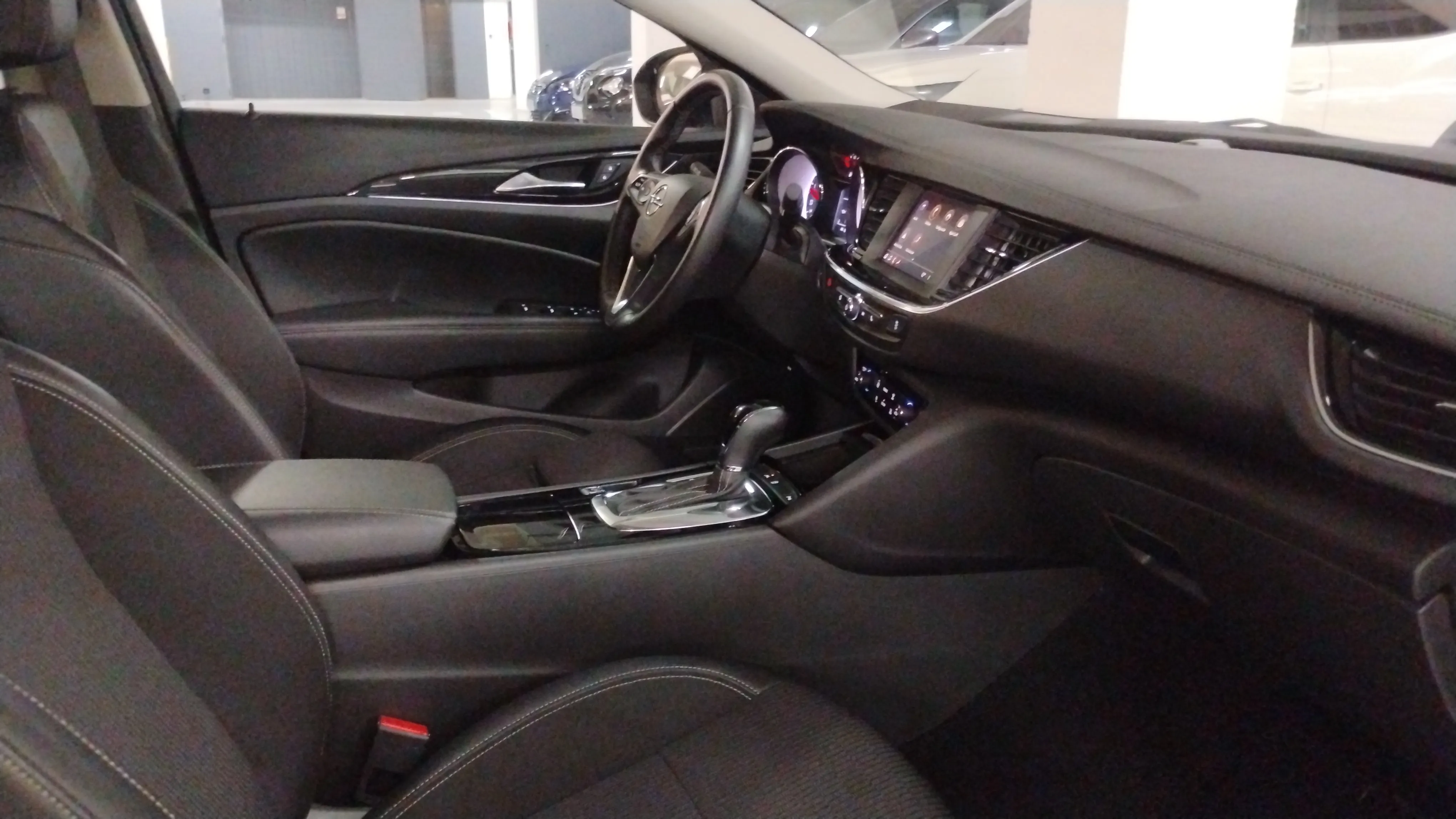 Opel Insignia GS Business Elegance 1.5D DVH AT8 - foto 28