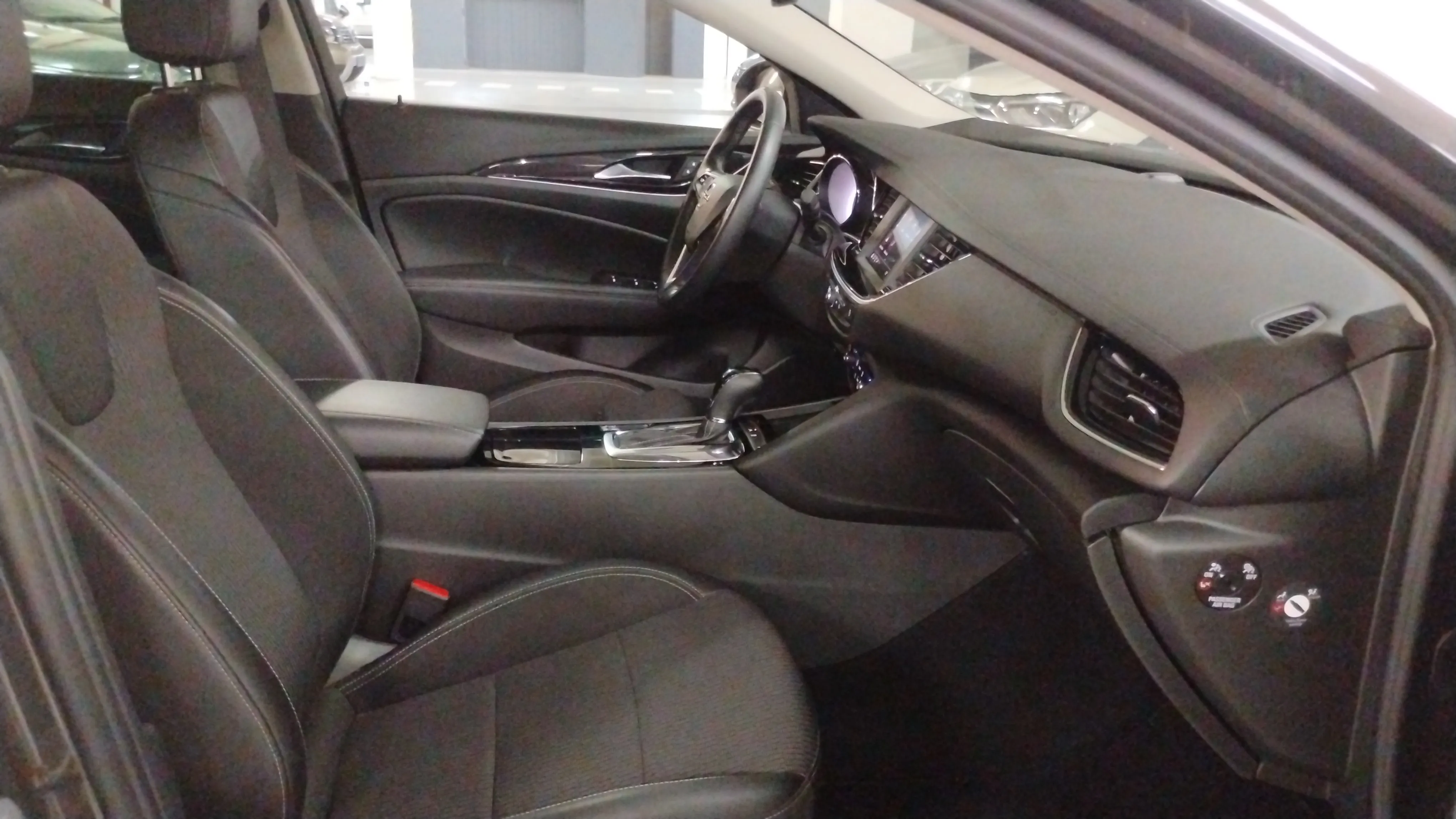 Opel Insignia GS Business Elegance 1.5D DVH AT8 - foto 27