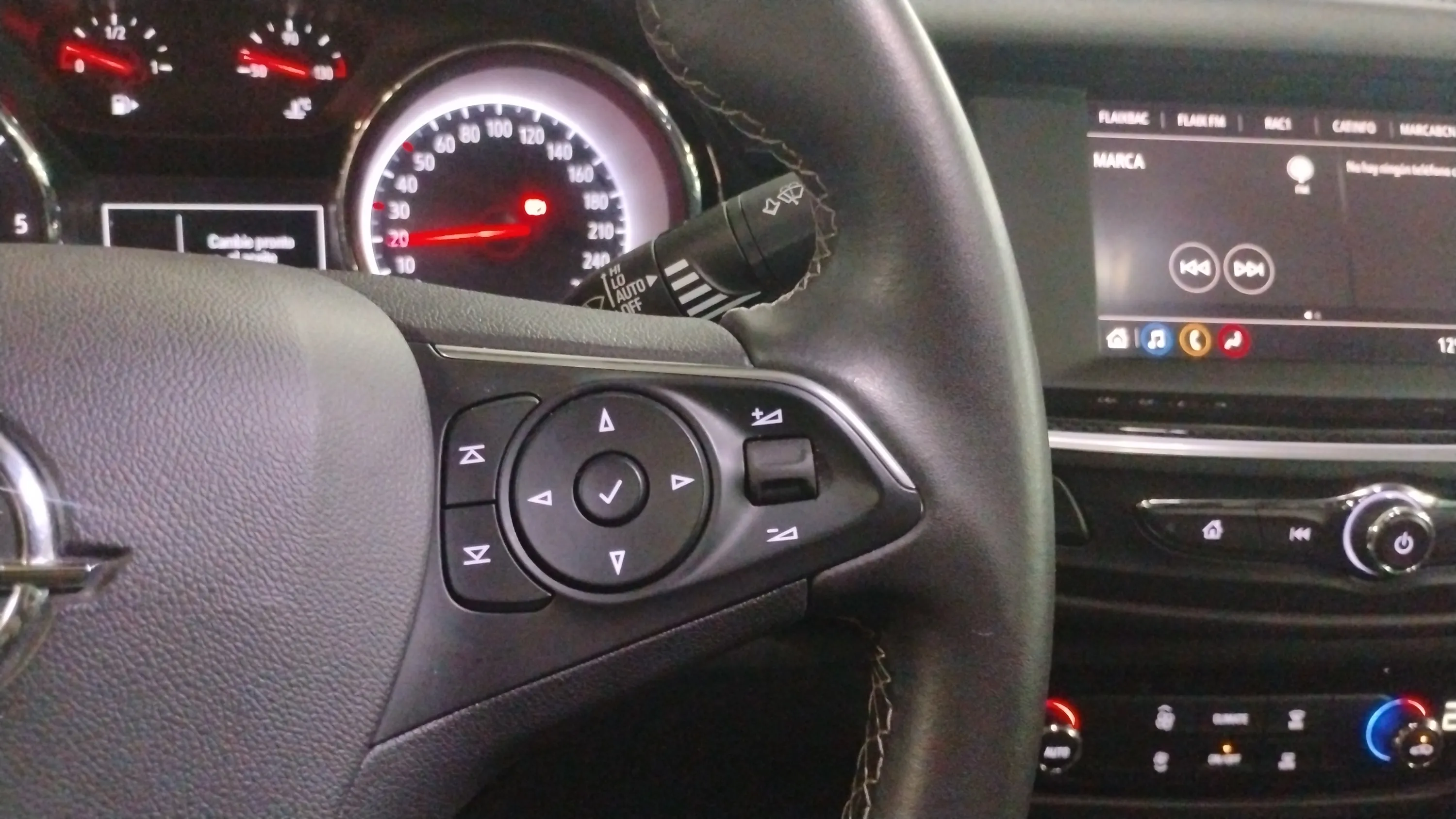 Opel Insignia GS Business Elegance 1.5D DVH AT8 - foto 14