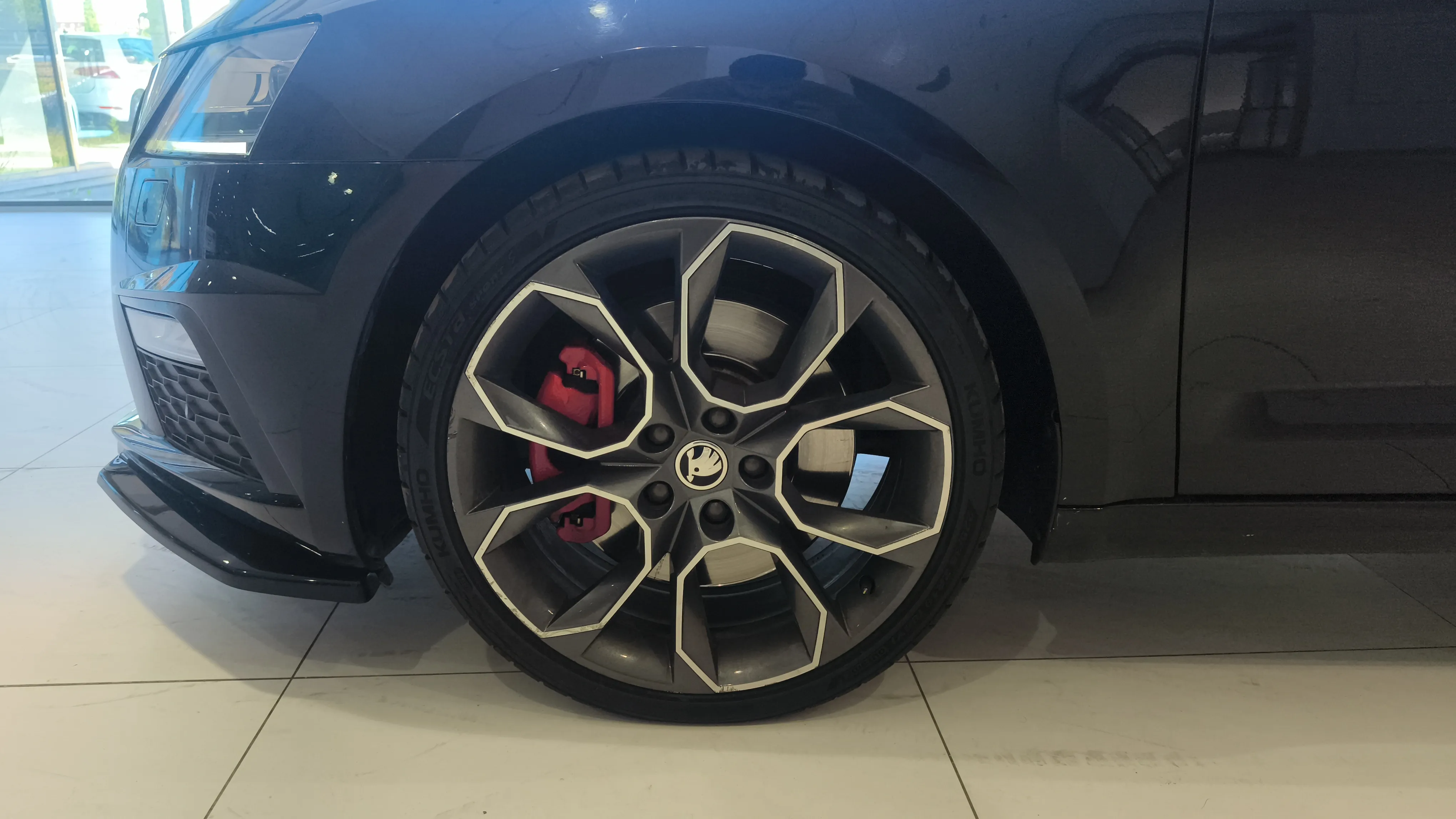 Škoda Octavia Combi 2.0 TSI DSG RS - foto 17