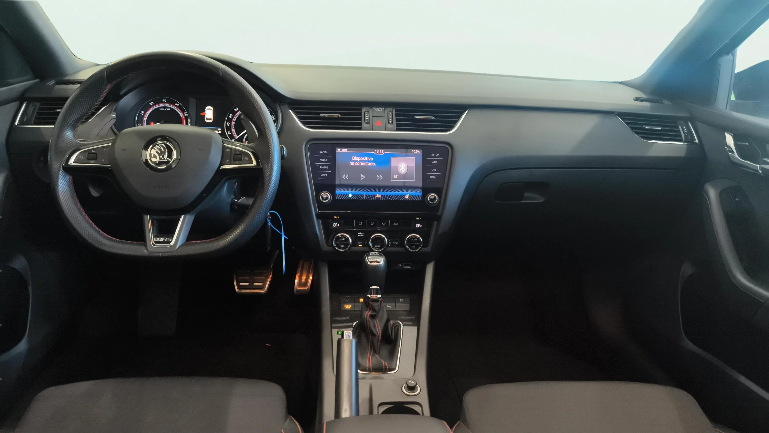 Škoda Octavia Combi 2.0 TSI DSG RS - foto 6