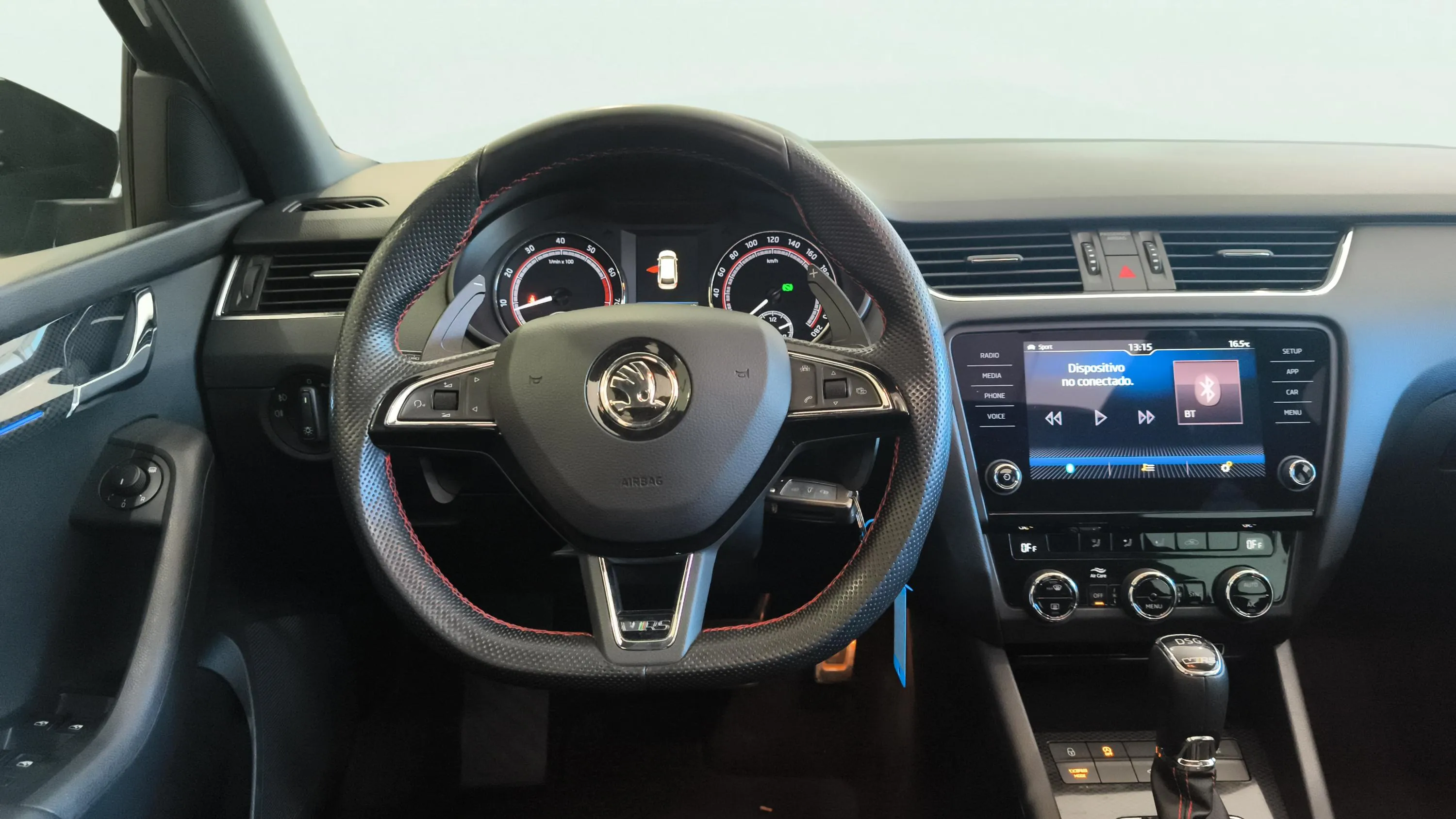 Škoda Octavia Combi 2.0 TSI DSG RS - foto 7