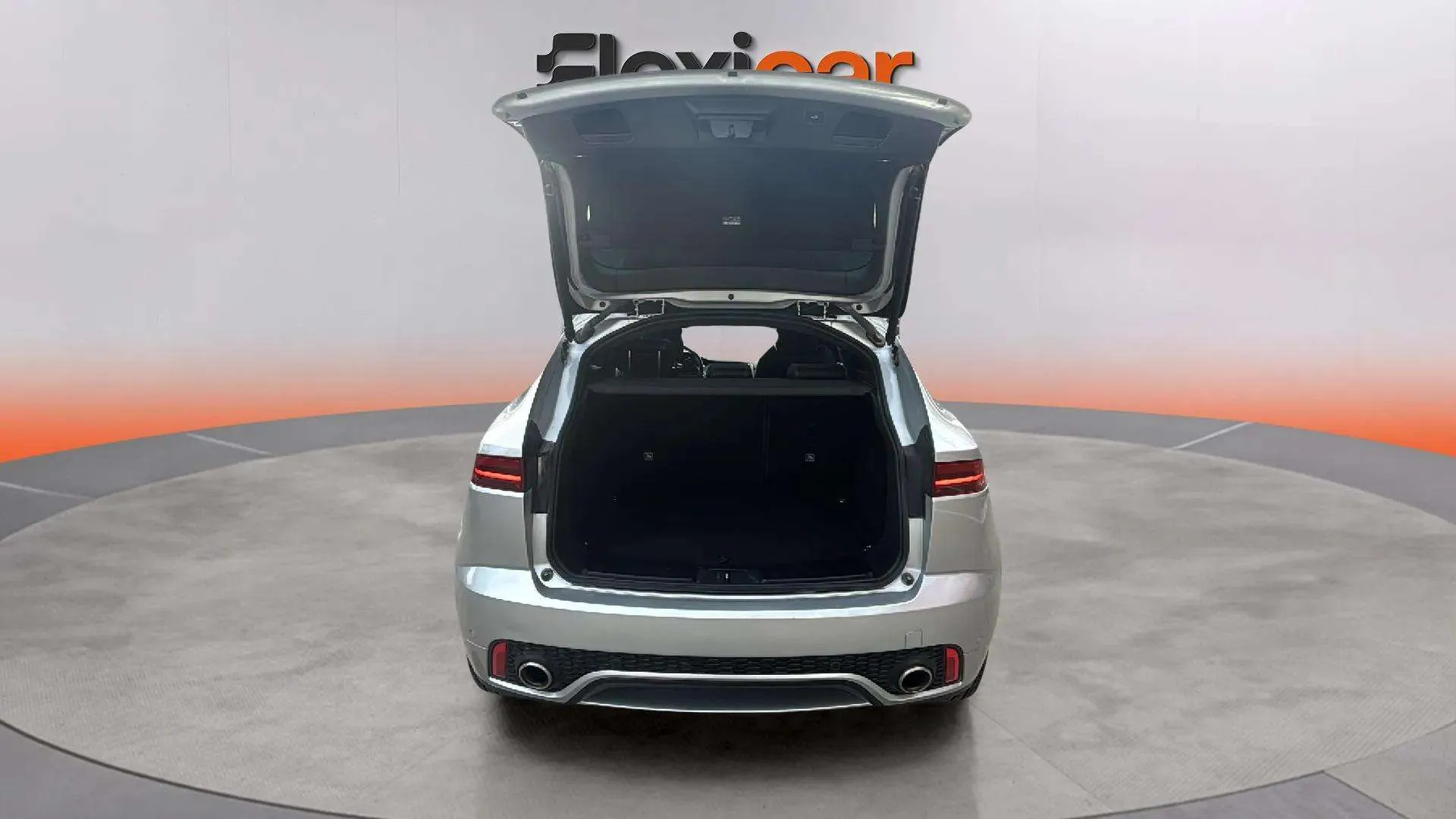 Jaguar E-Pace 2. R-Dynamic 4WD - foto 9