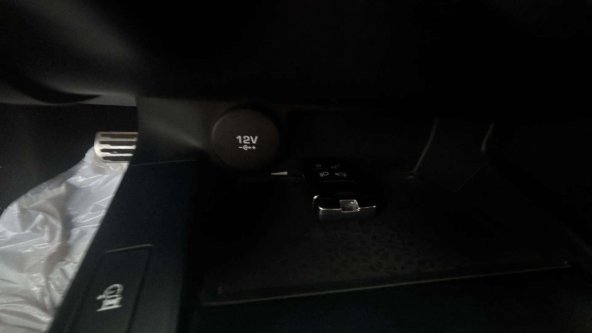 Jaguar E-Pace 2. R-Dynamic 4WD - foto 33