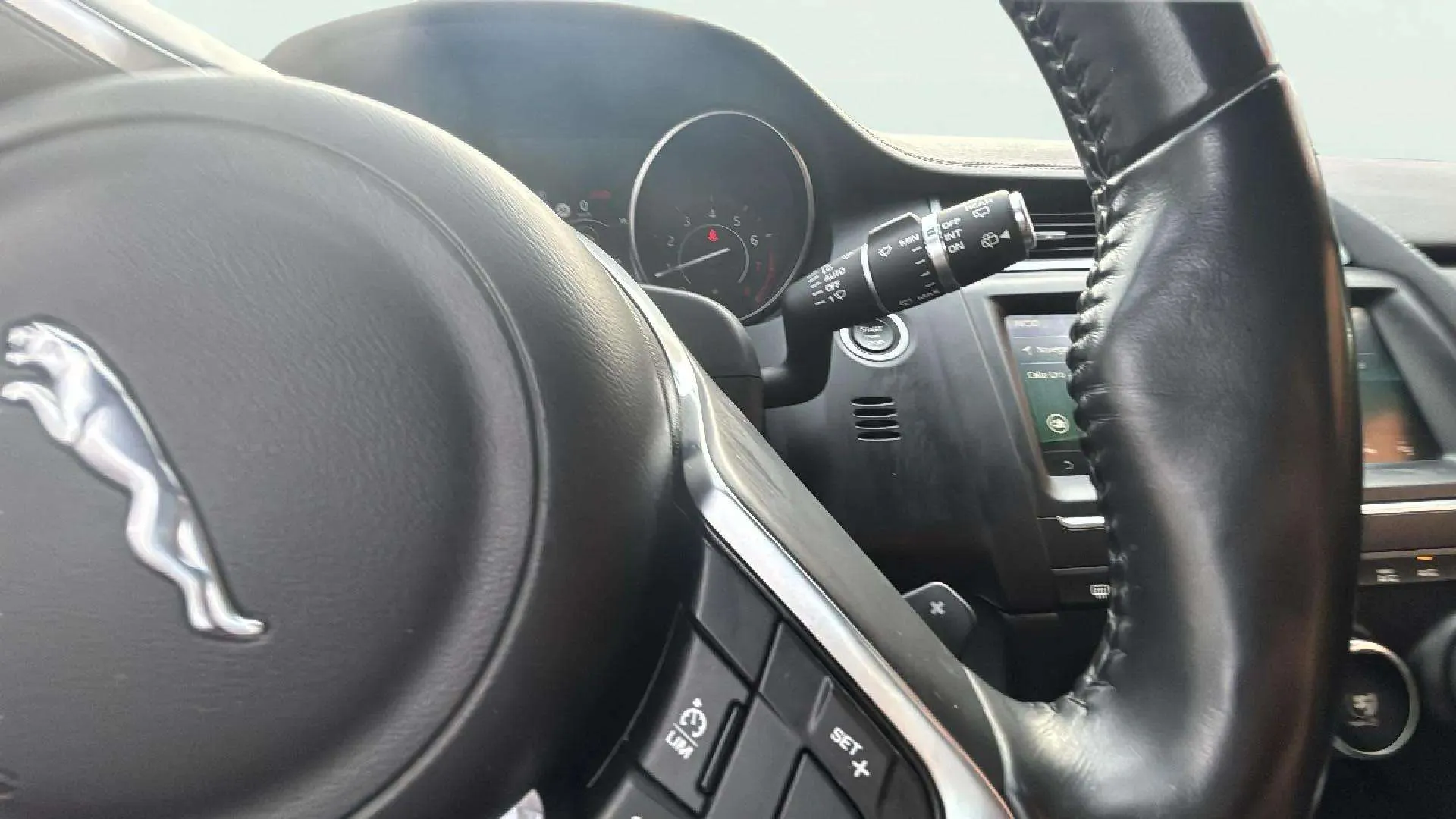 Jaguar E-Pace 2. R-Dynamic 4WD - foto 29