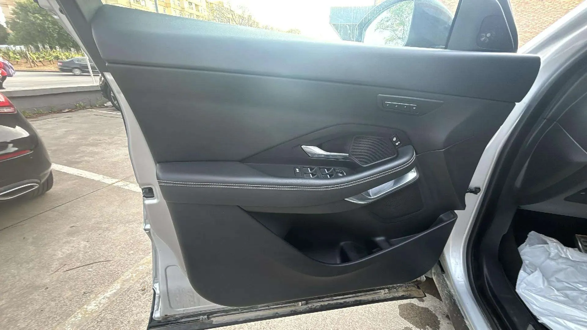 Jaguar E-Pace 2. R-Dynamic 4WD - foto 20