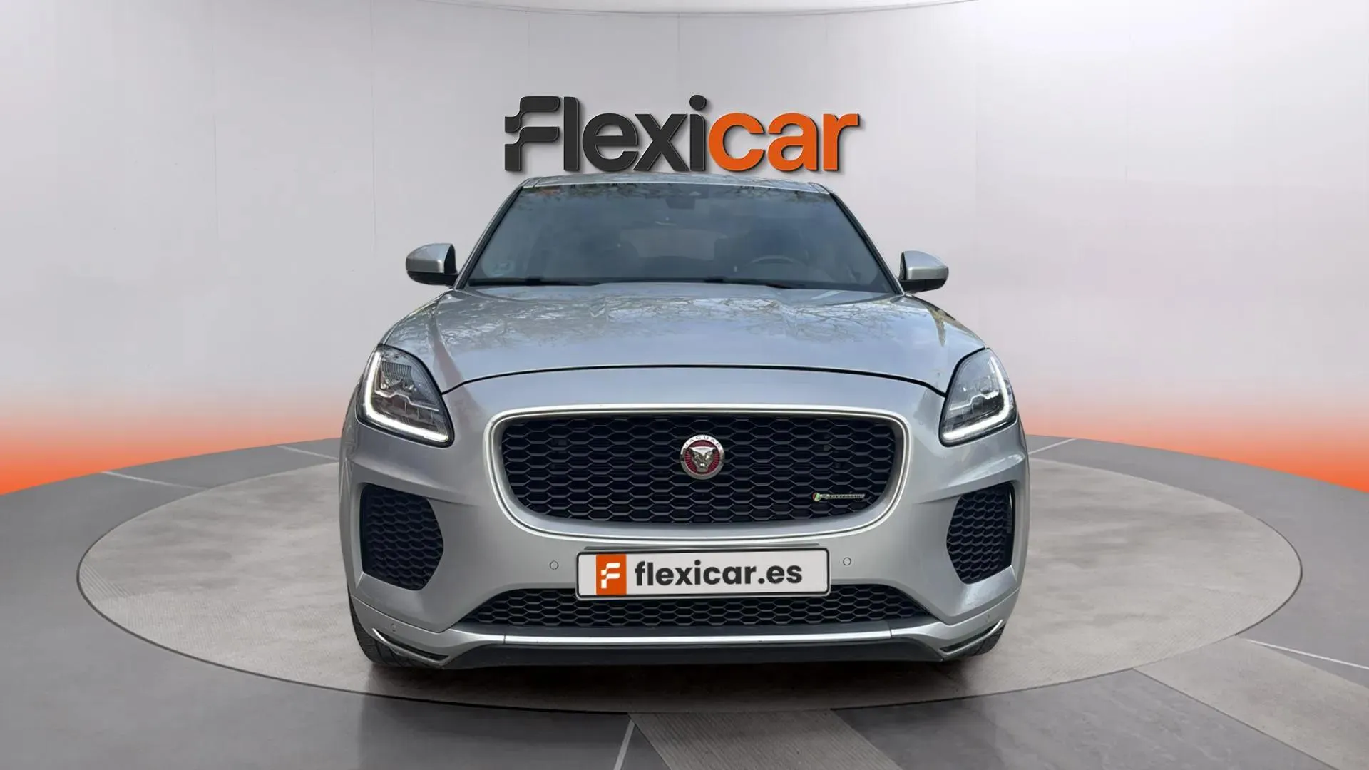 Jaguar E-Pace 2. R-Dynamic 4WD - foto 2