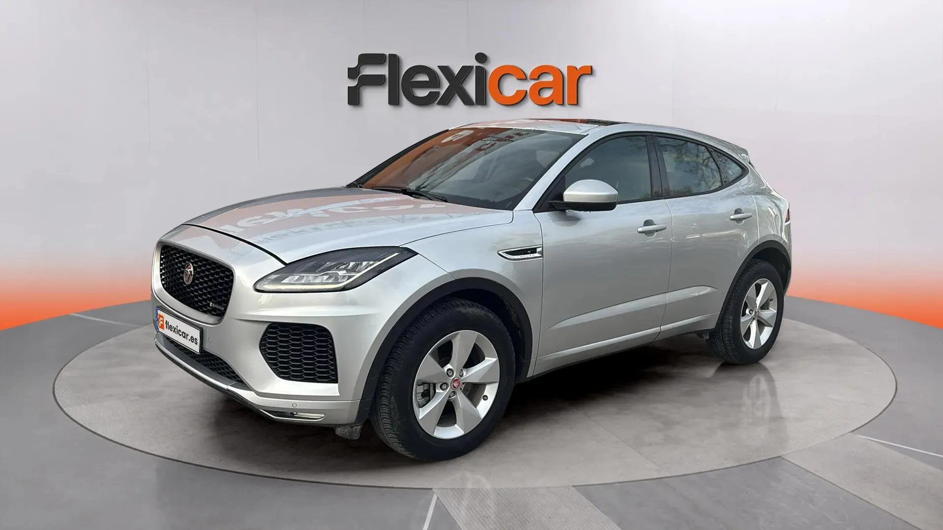 Jaguar E-Pace 2. R-Dynamic 4WD - foto 3