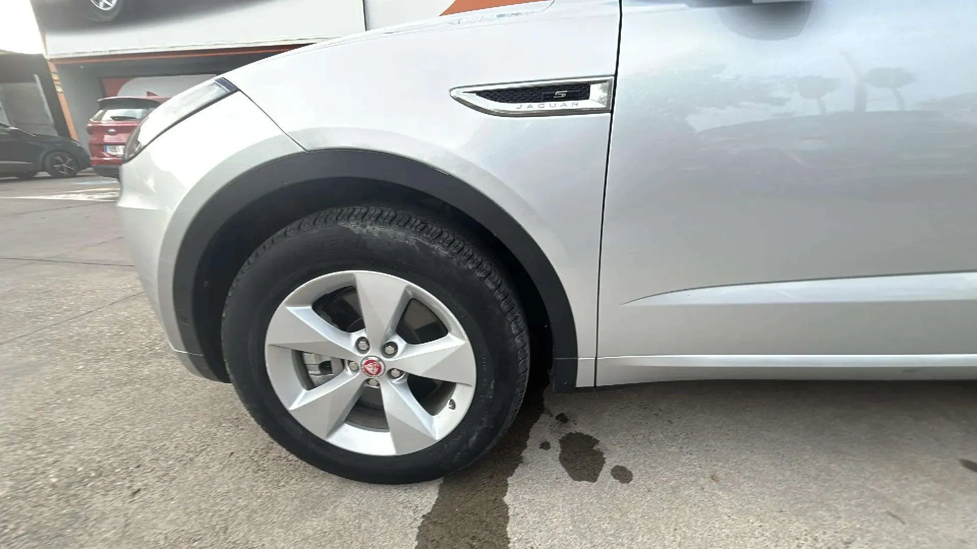 Jaguar E-Pace 2. R-Dynamic 4WD - foto 10