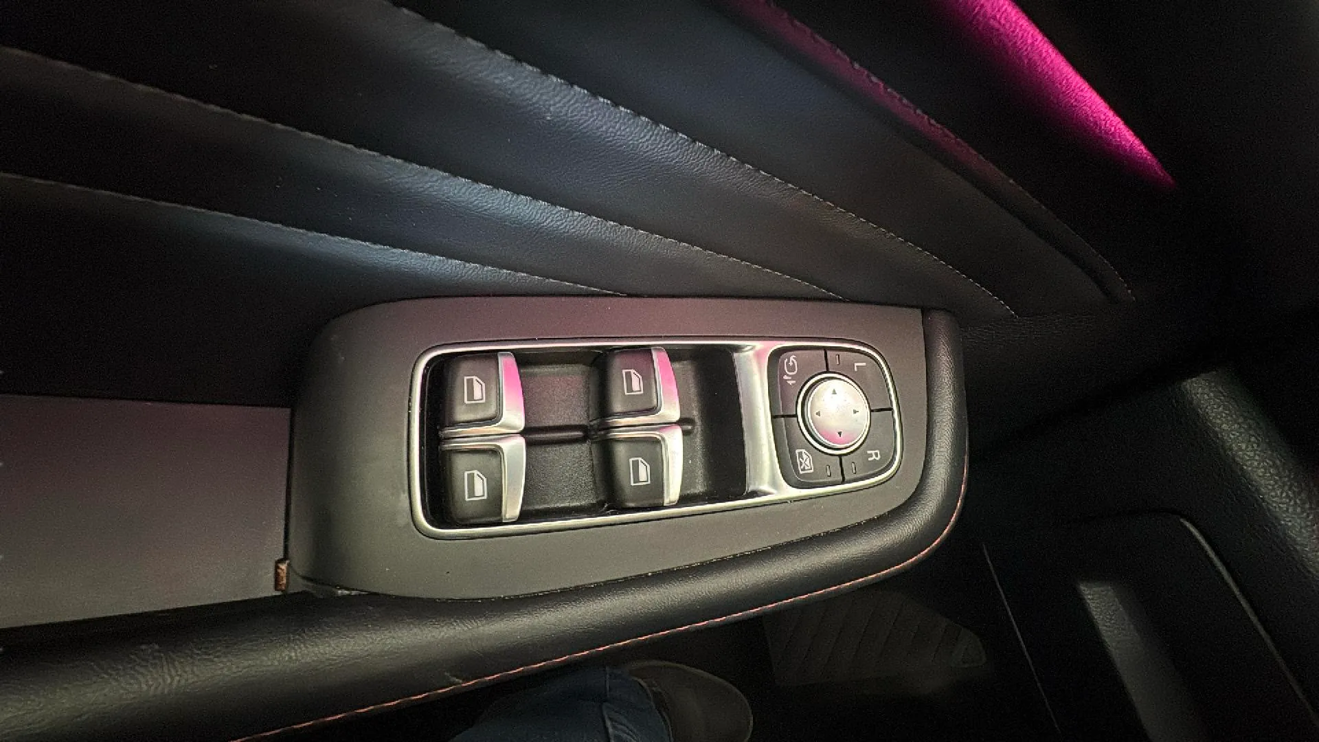 MG HS 1.5T-GDI PHEV Luxury - foto 25