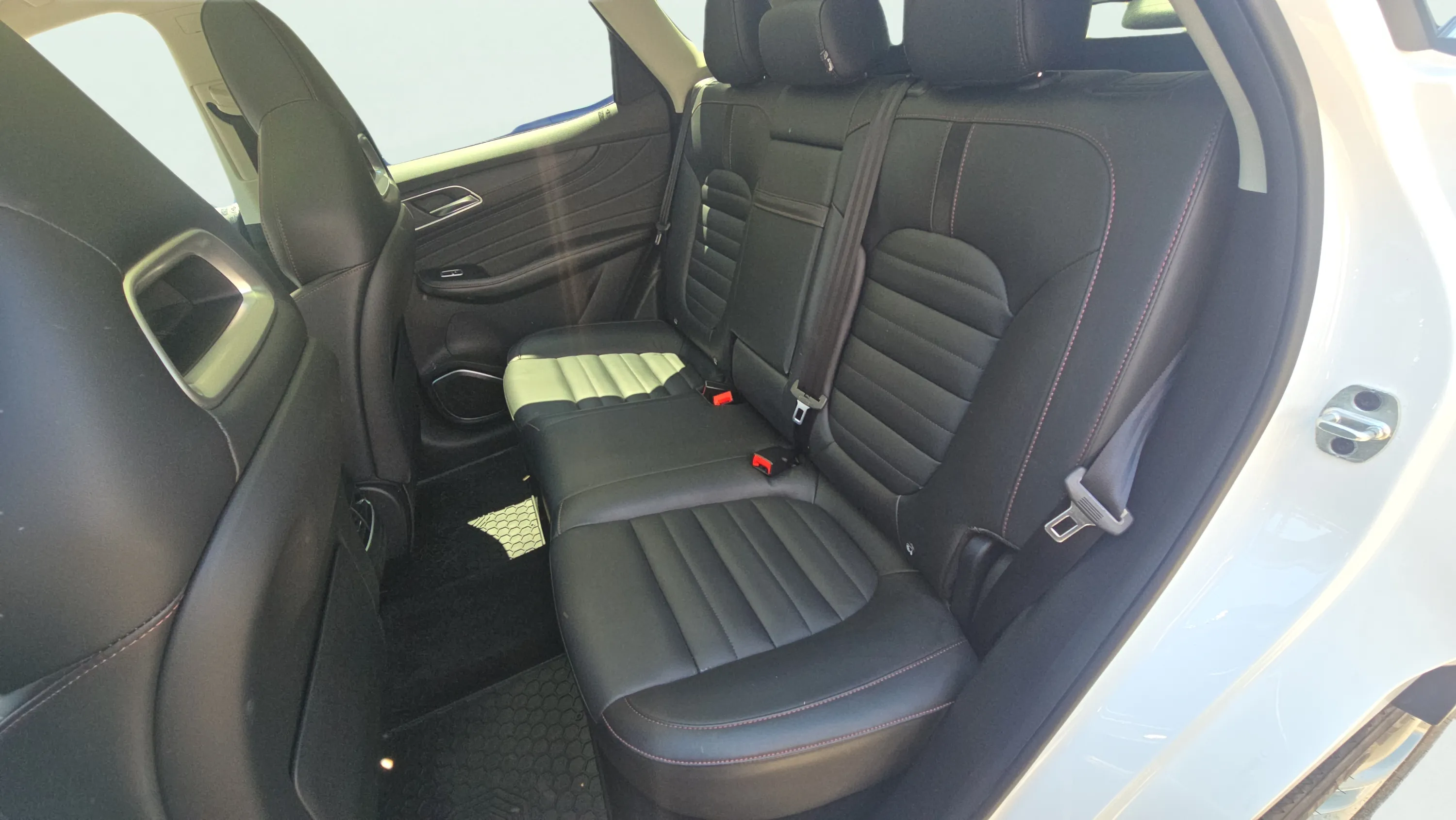 MG HS 1.5T-GDI PHEV Luxury - foto 22