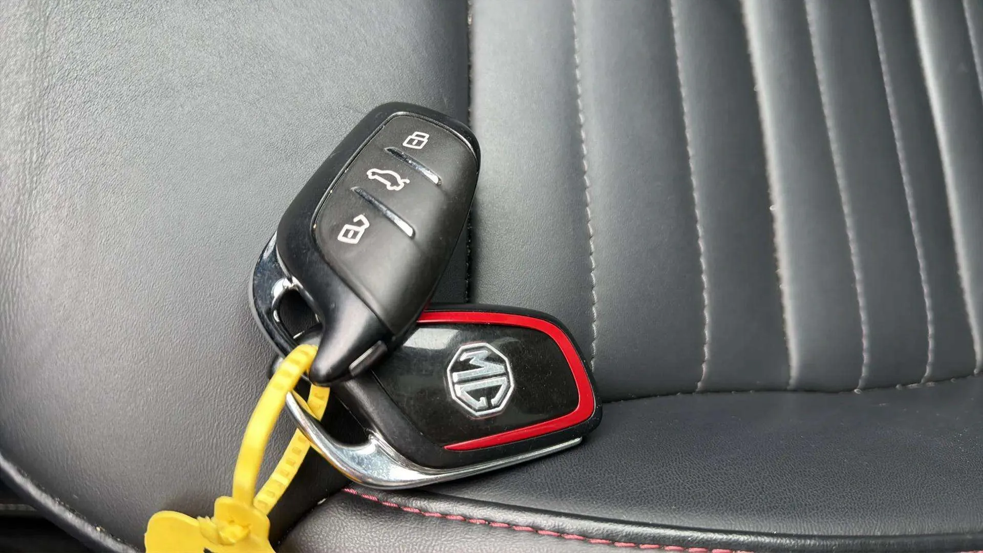 MG HS 1.5T-GDI PHEV Luxury - foto 22