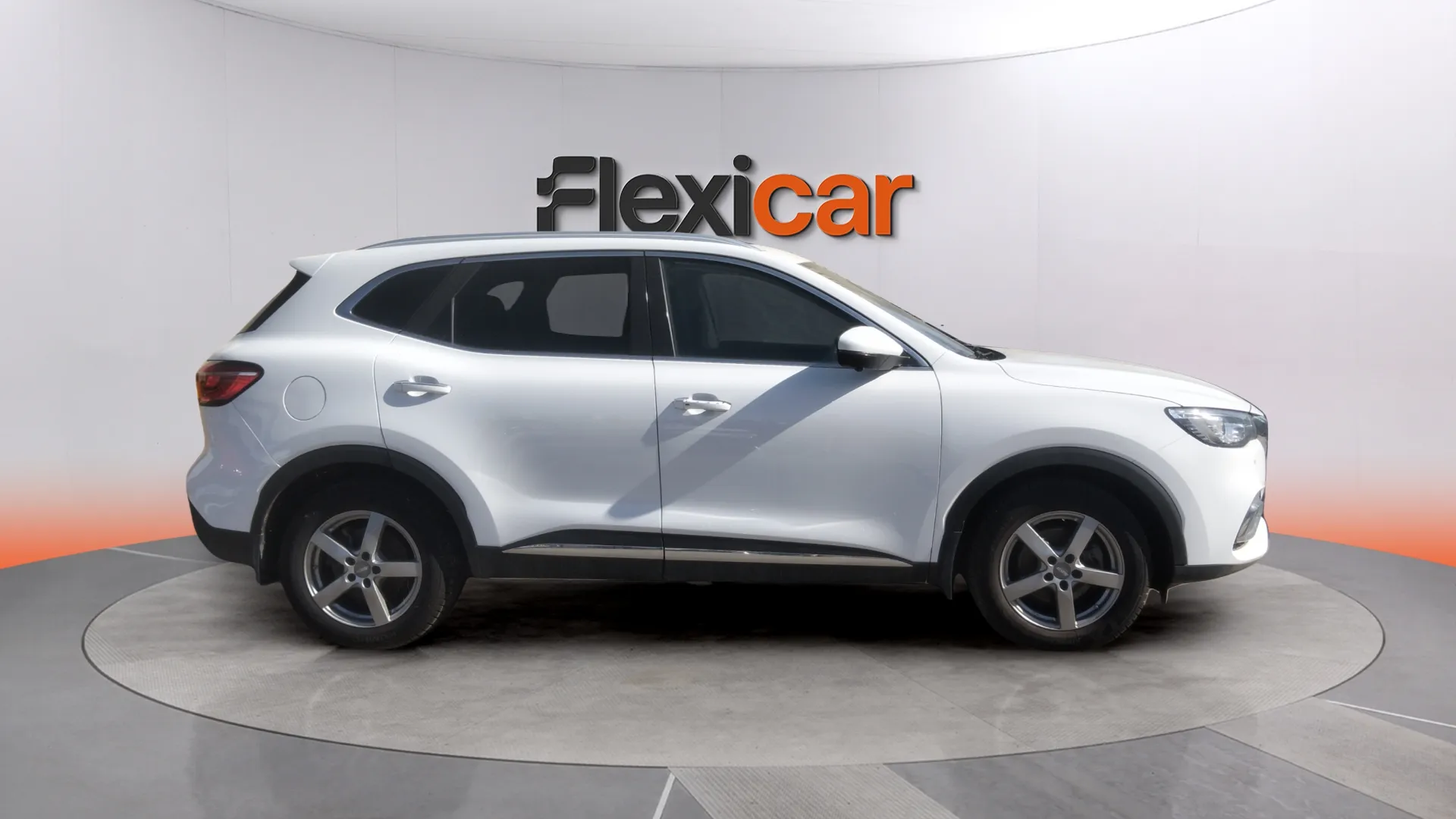 MG HS 1.5T-GDI PHEV Luxury - foto 8