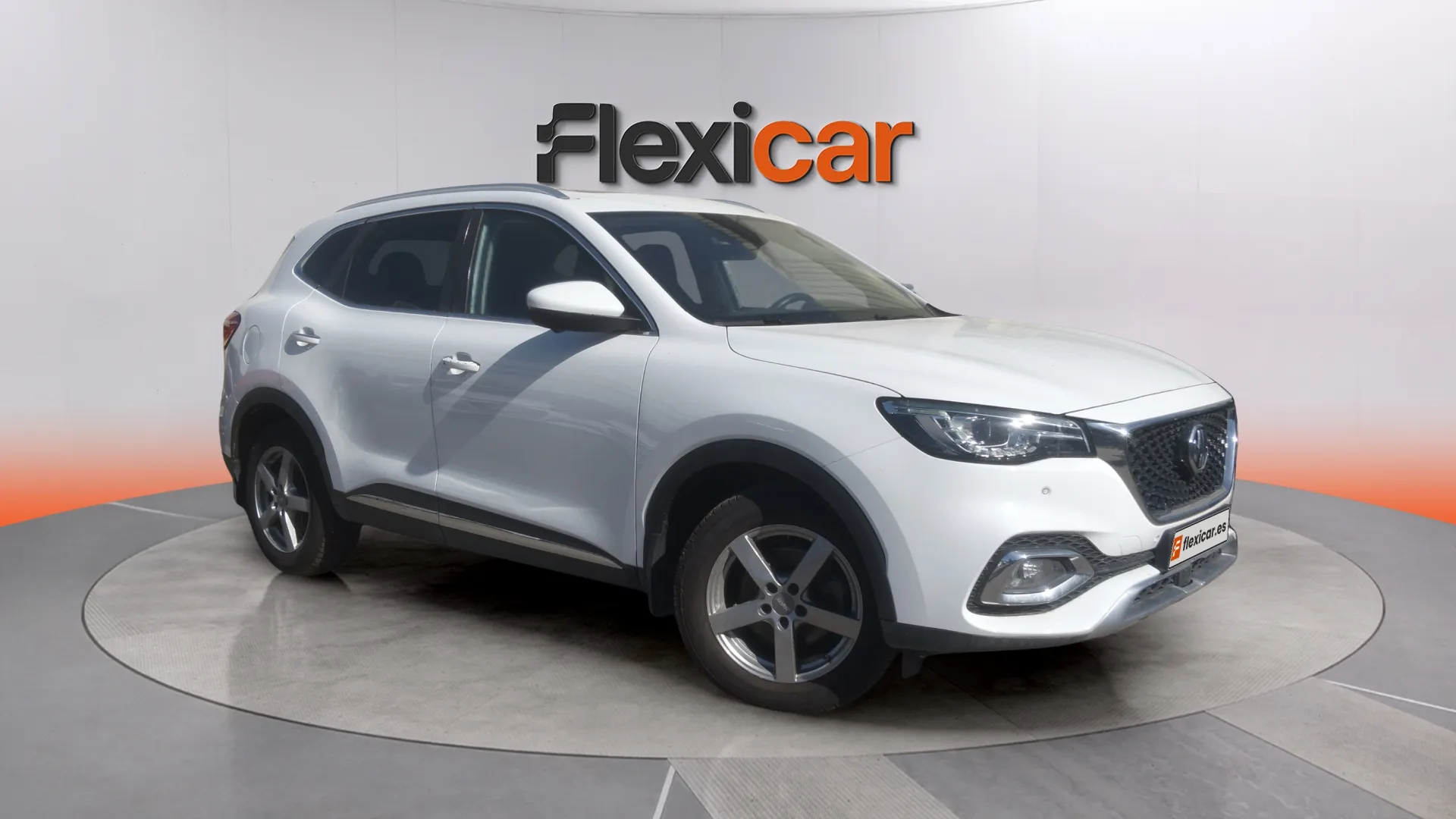 MG HS 1.5T-GDI PHEV Luxury - foto 1