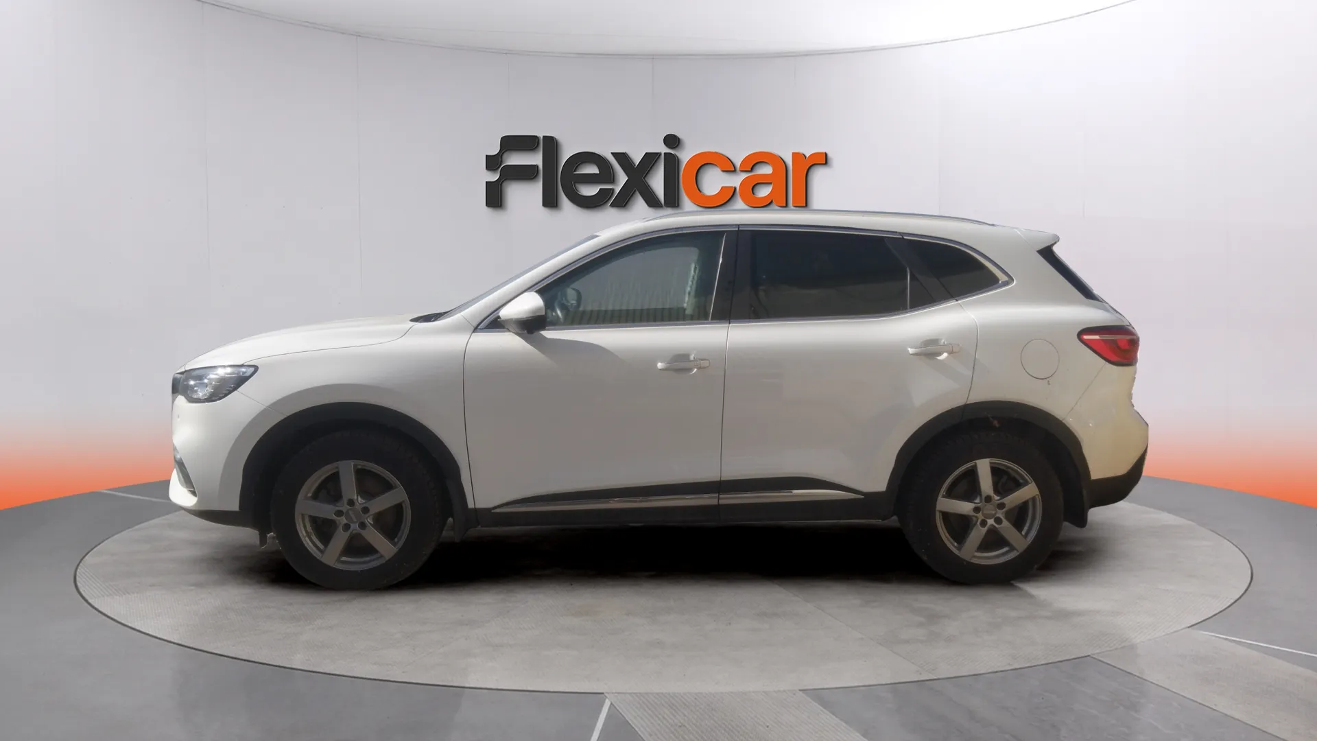 MG HS 1.5T-GDI PHEV Luxury - foto 4