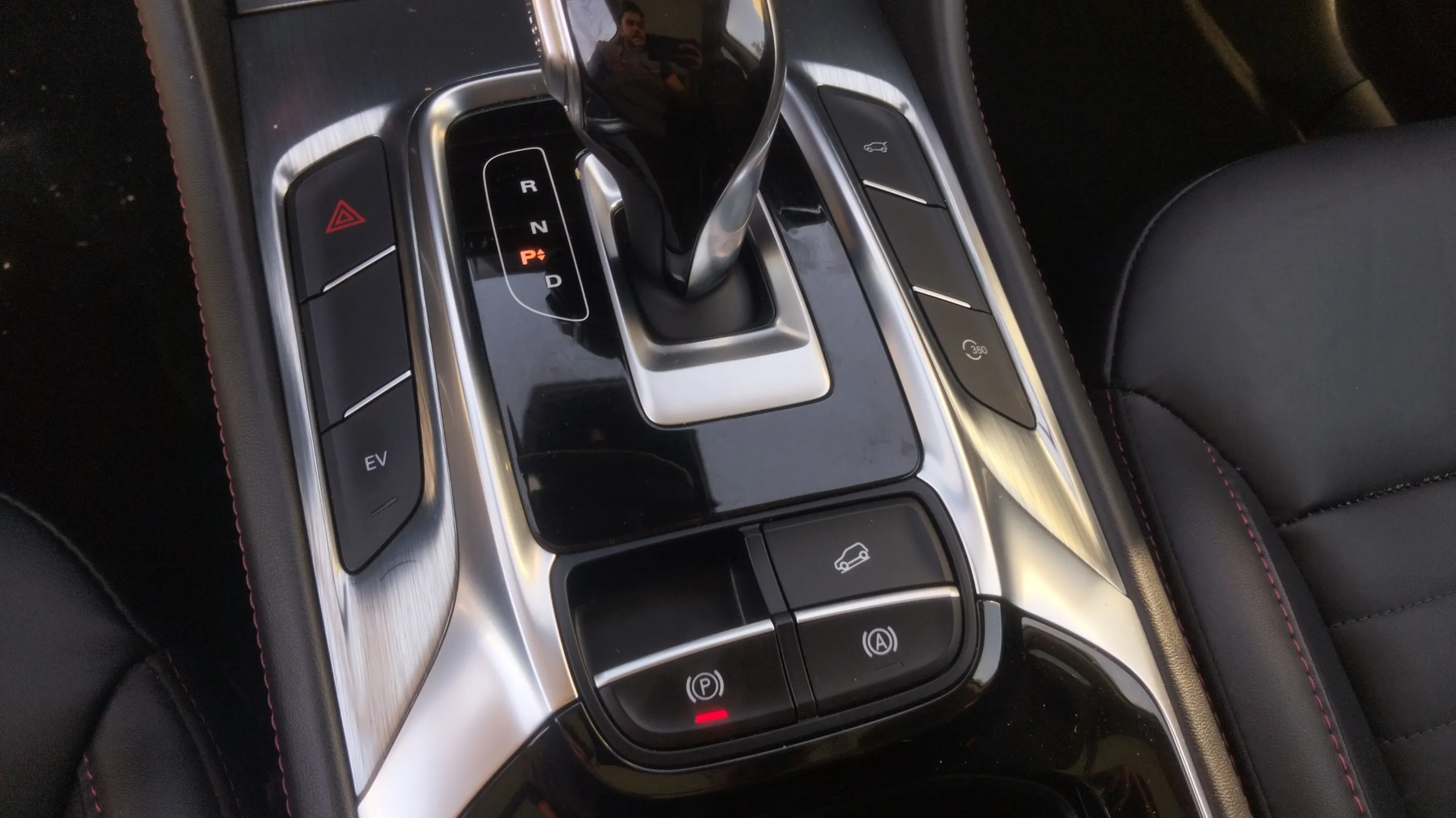 MG HS 1.5T-GDI PHEV Luxury - foto 25