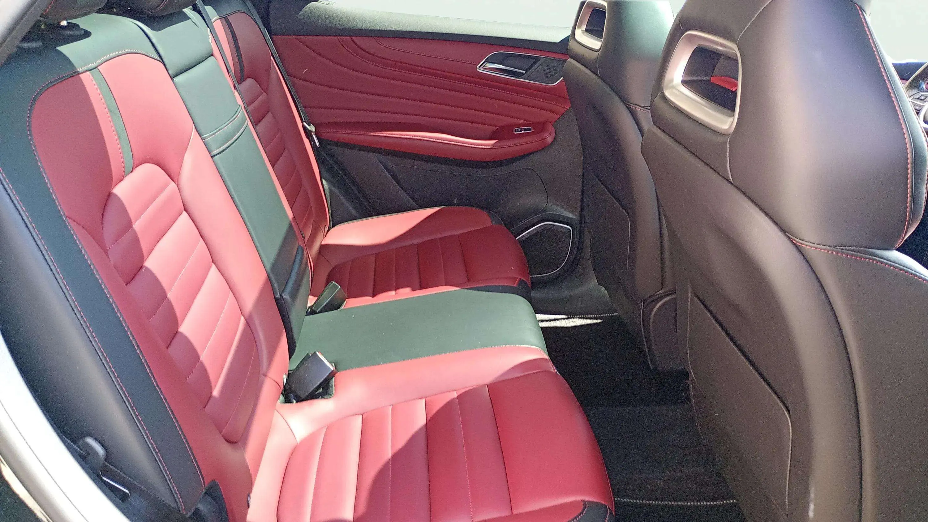 MG HS 1.5T-GDI PHEV Luxury - foto 10