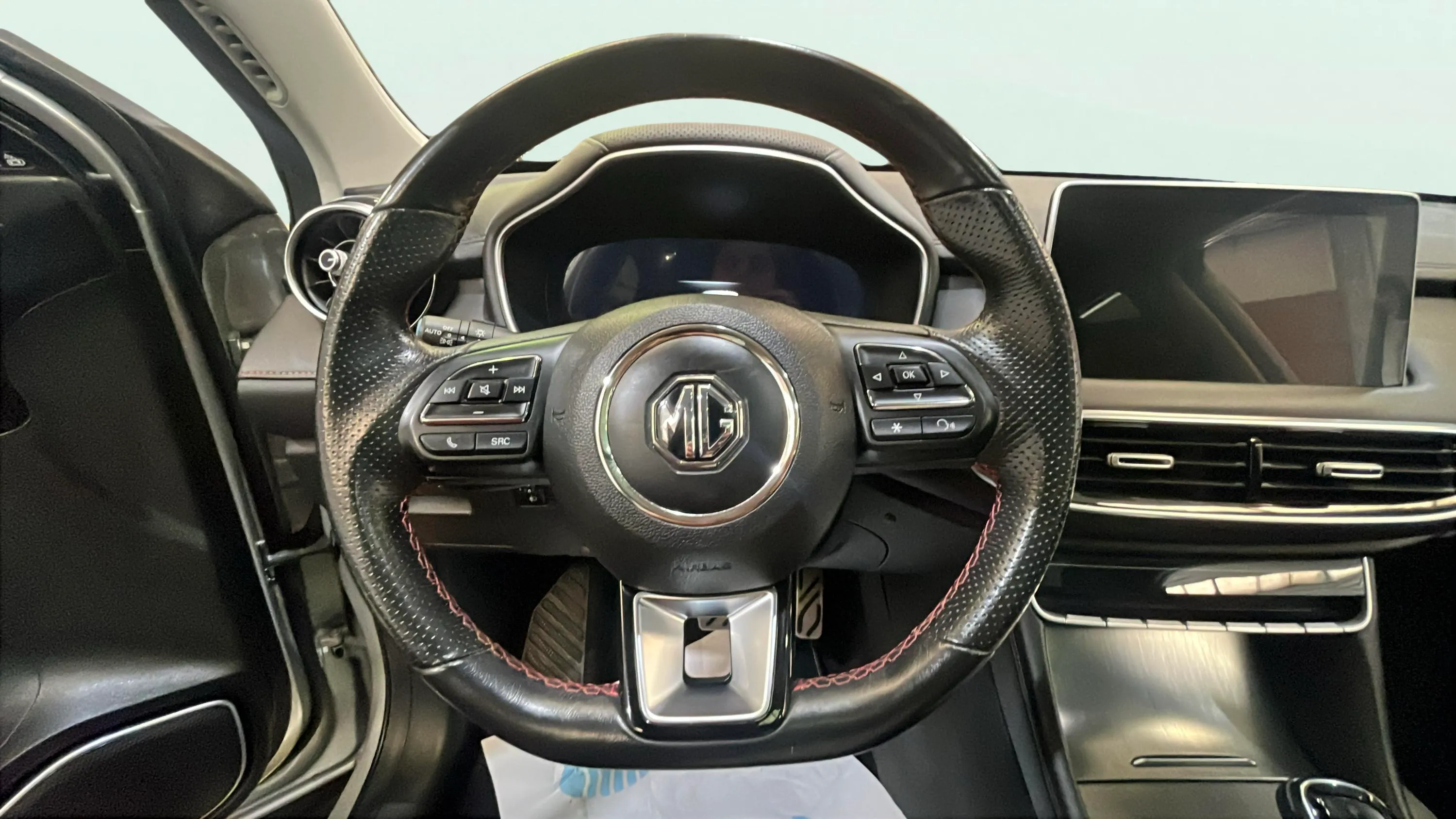 MG HS 1.5T-GDI PHEV Luxury - foto 18