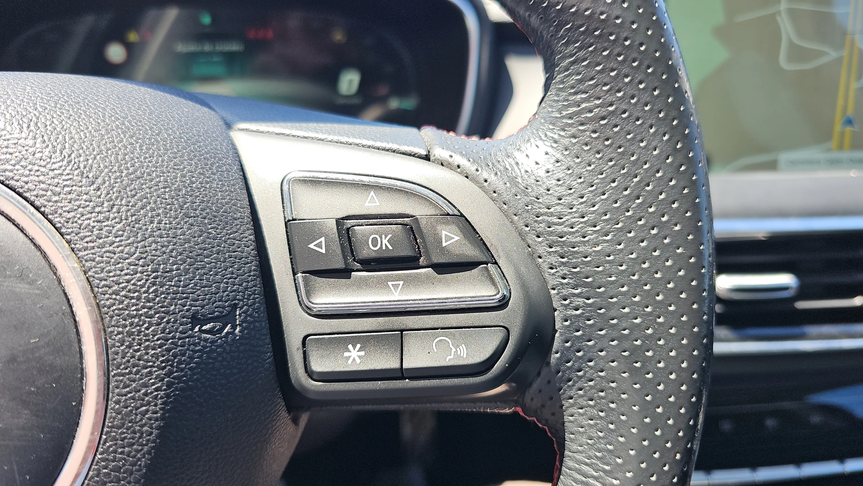 MG HS 1.5T-GDI PHEV Luxury - foto 13