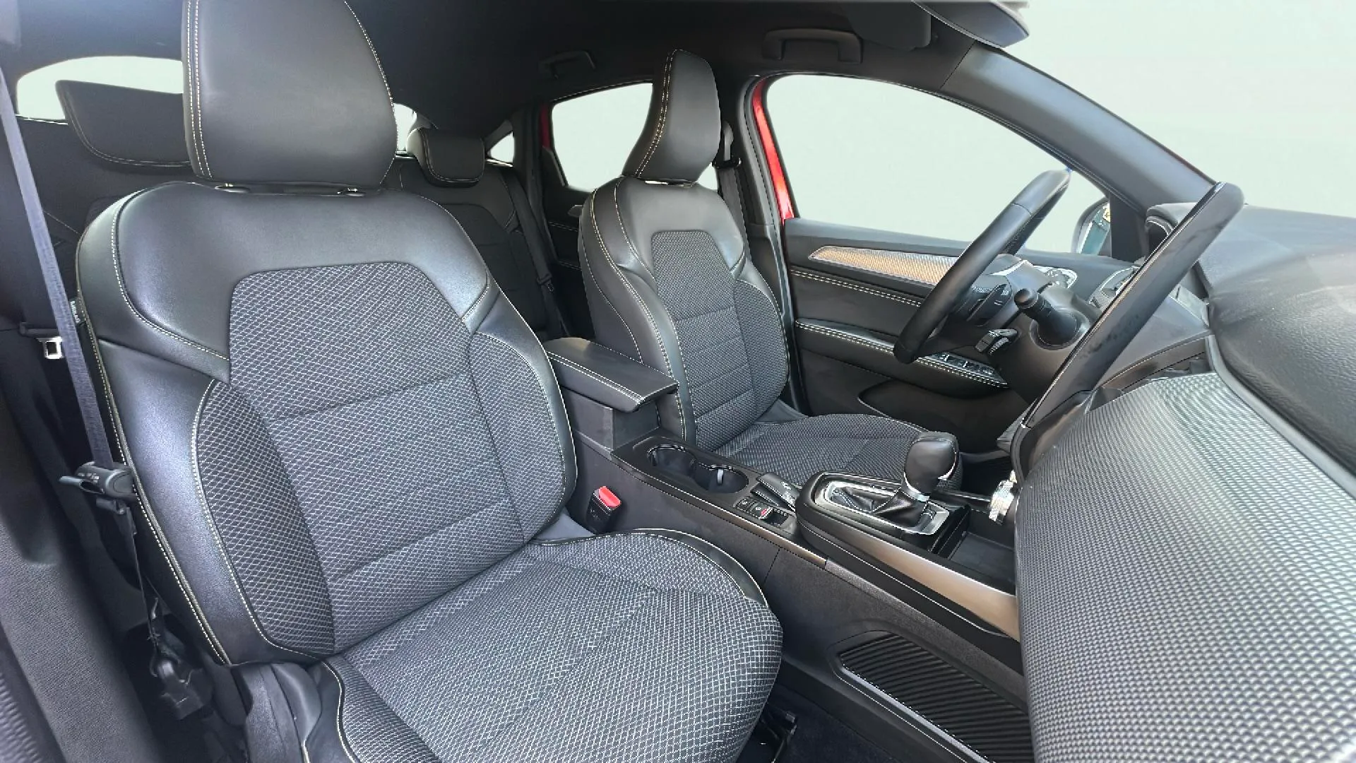 Renault Arkana Techno TCe EDC mild hybrid - foto 17