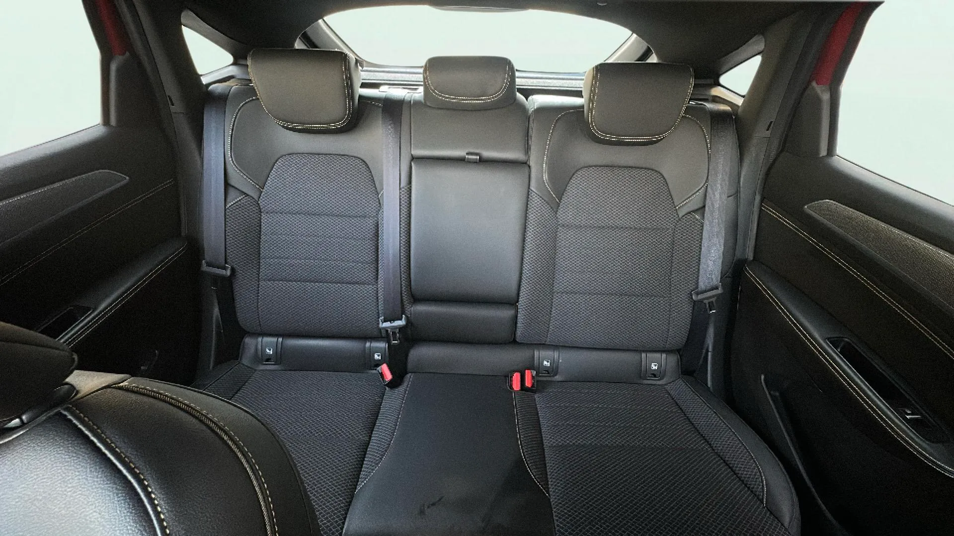 Renault Arkana Techno TCe EDC mild hybrid - foto 18