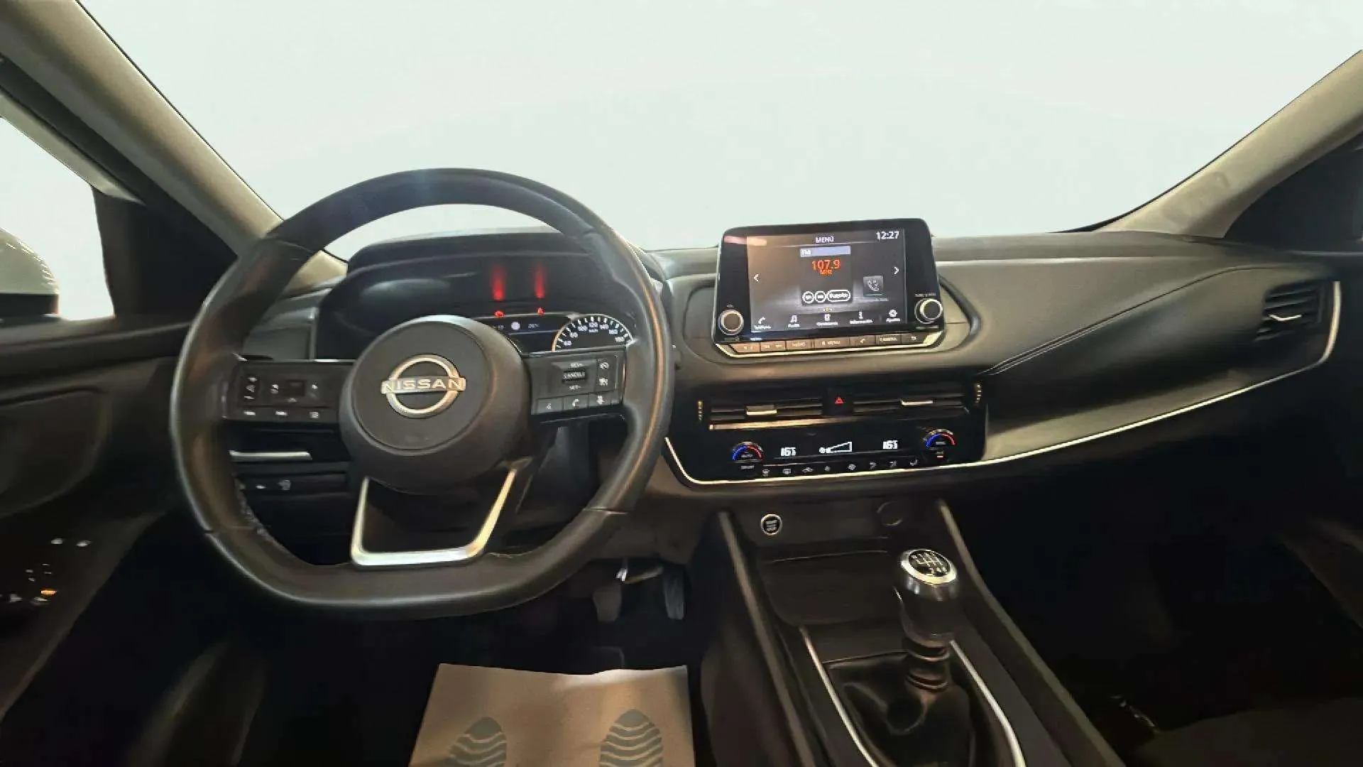 Nissan Qashqai DIG-T mHEV 4x2 Acenta - foto 9