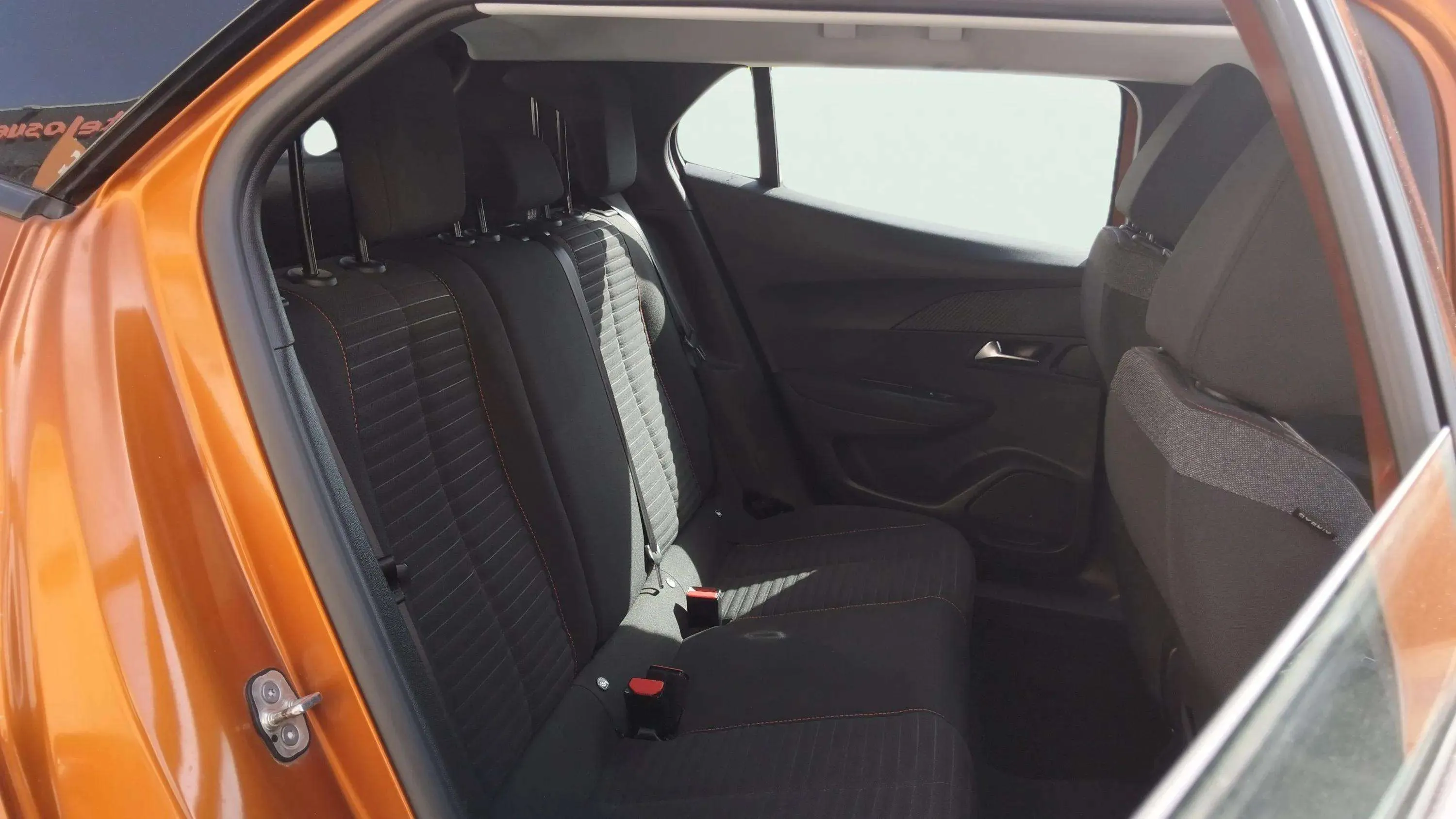 Peugeot 2008 Active BlueHDi - foto 19