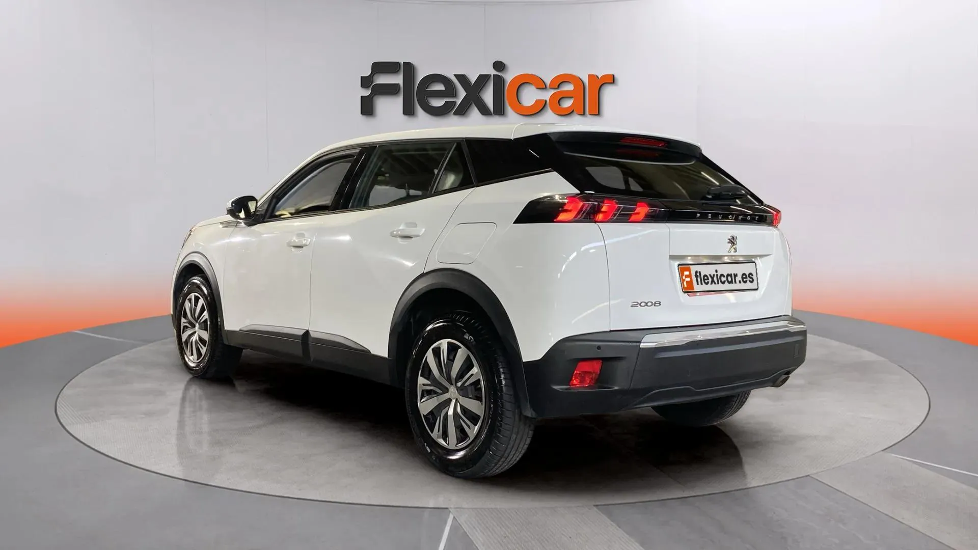 Peugeot 2008 Active Pack PureTech 100 BVM6 - foto 4