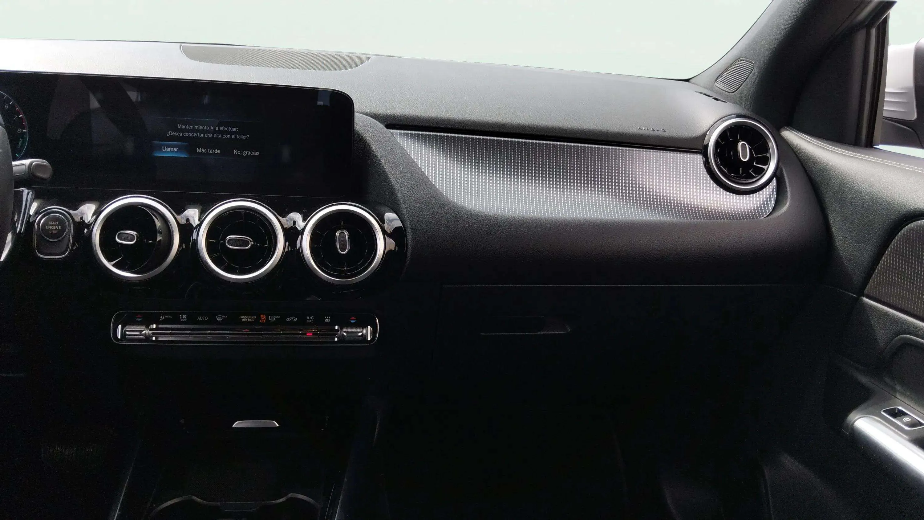 Mercedes-Benz GLA 250 e - foto 13